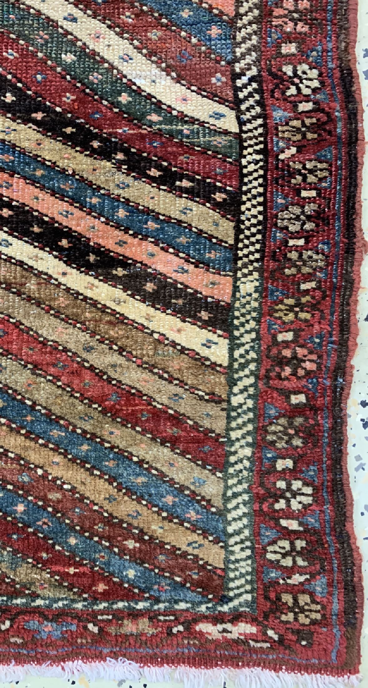 Detail a: Antiker Bidjar, Persien, um 1910/1920, Wolle auf Baumwolle, ca. 102 x 78 cm, EHZ: 3