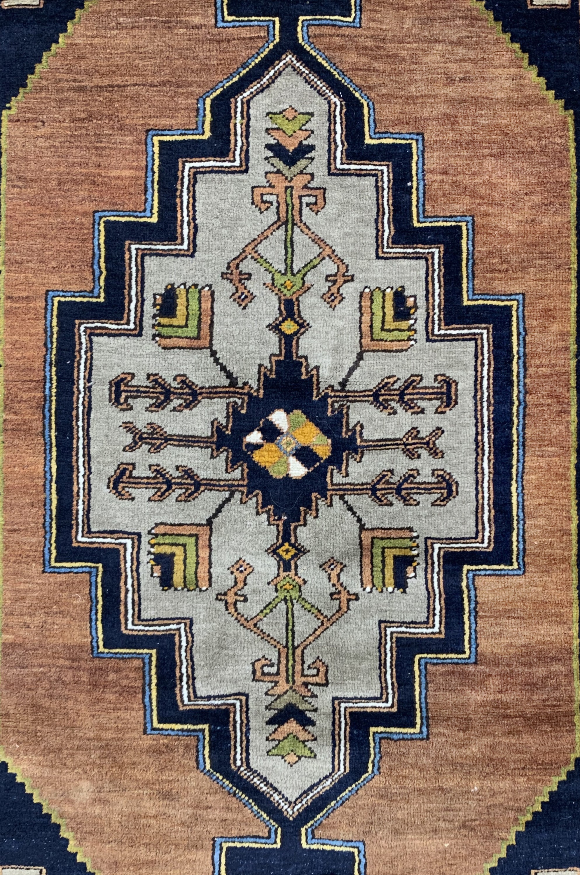 Detail b: Yahyali alt, Türkei, um 1940, Wolle auf Wolle, ca. 190 x 99 cm, EHZ: 2