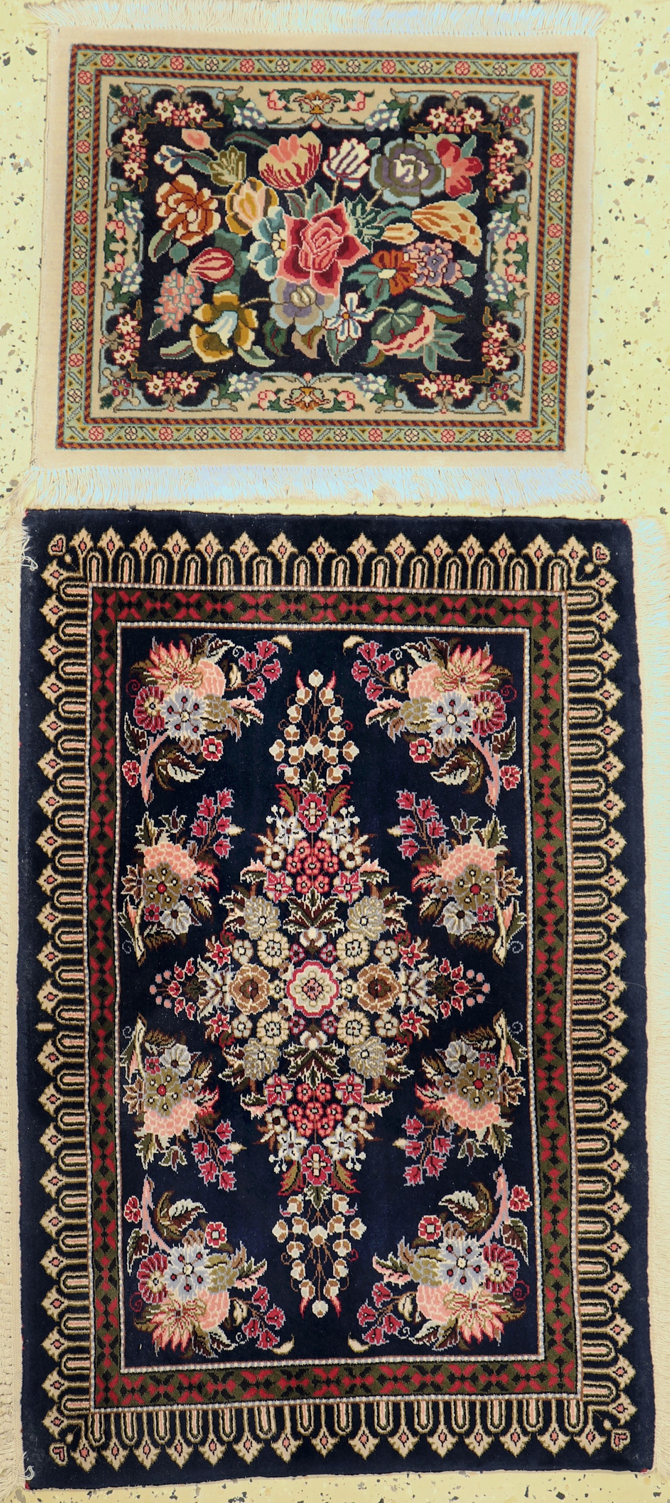 2 Poschti, Persien, 50 Jahre, Täbriz, ca. 42 x 52 cm, Keschan, ca. 92 x 60 cm, EHZ: 1-2