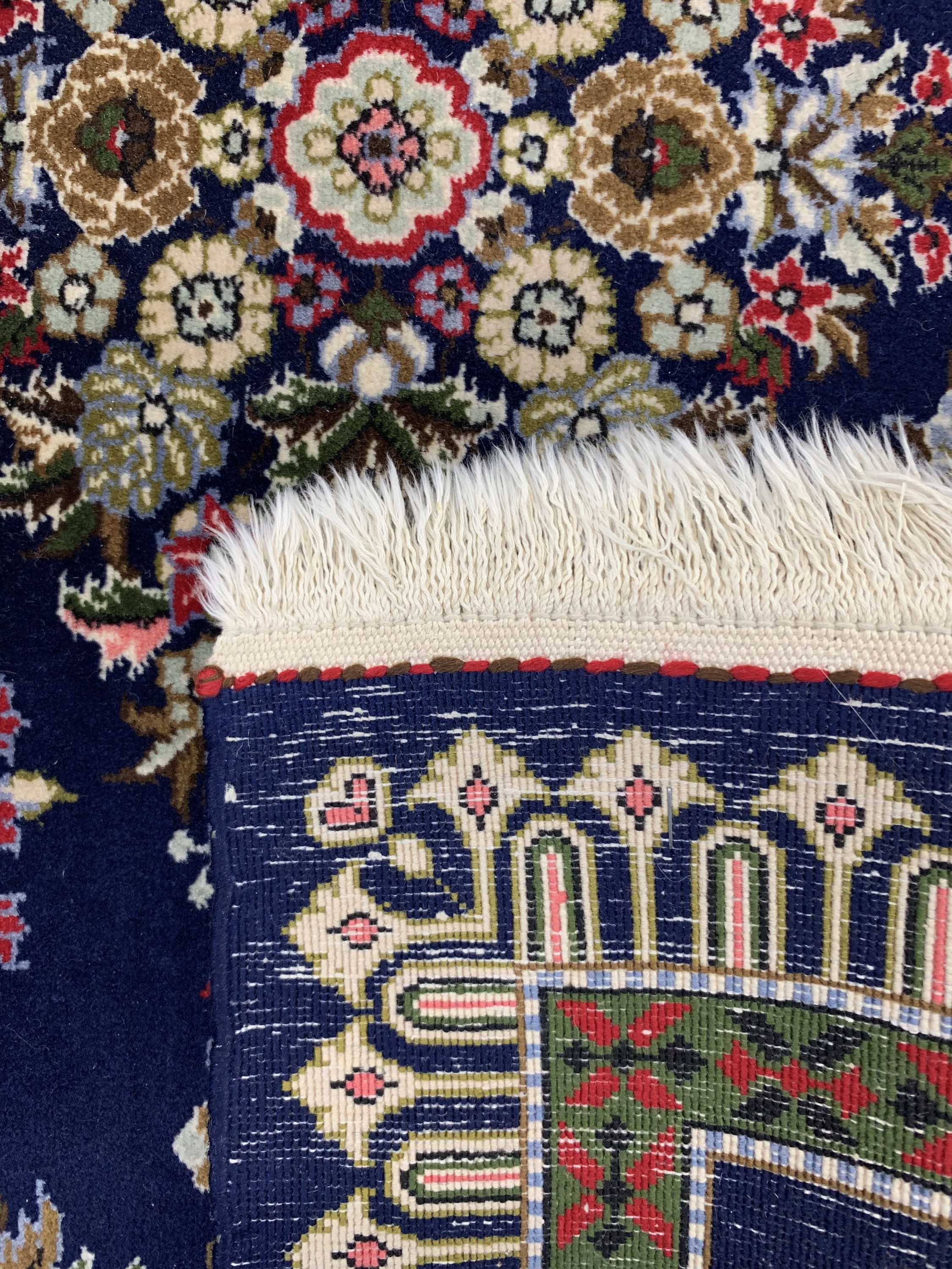 Detail b: 2 Poschti, Persien, 50 Jahre, Täbriz, ca. 42 x 52 cm, Keschan, ca. 92 x 60 cm, EHZ: 1-2
