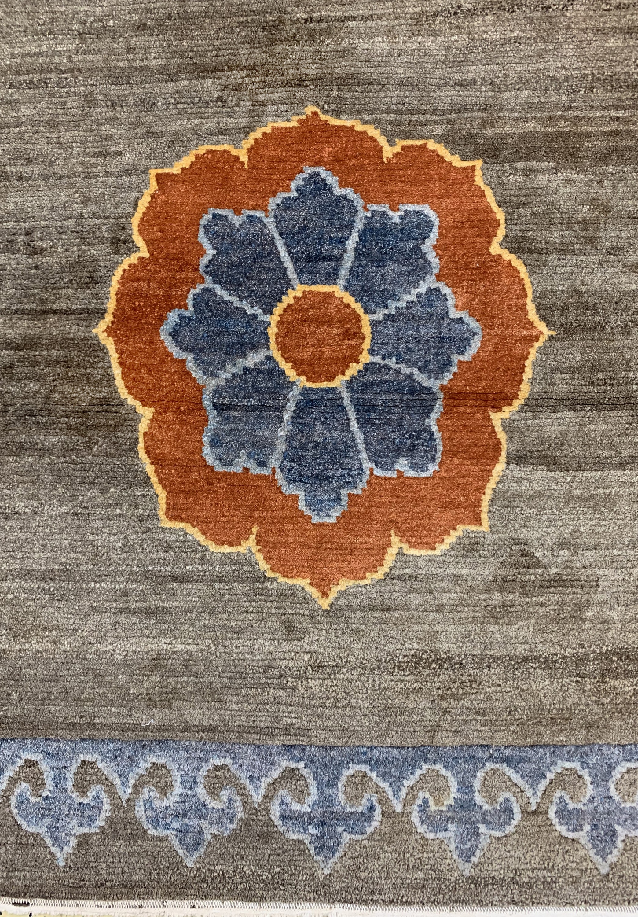 Detail a: Nepal alt, ca. 60 Jahre, Wolle auf Baumwolle, ca. 180 x 123 cm, EHZ: 1-2