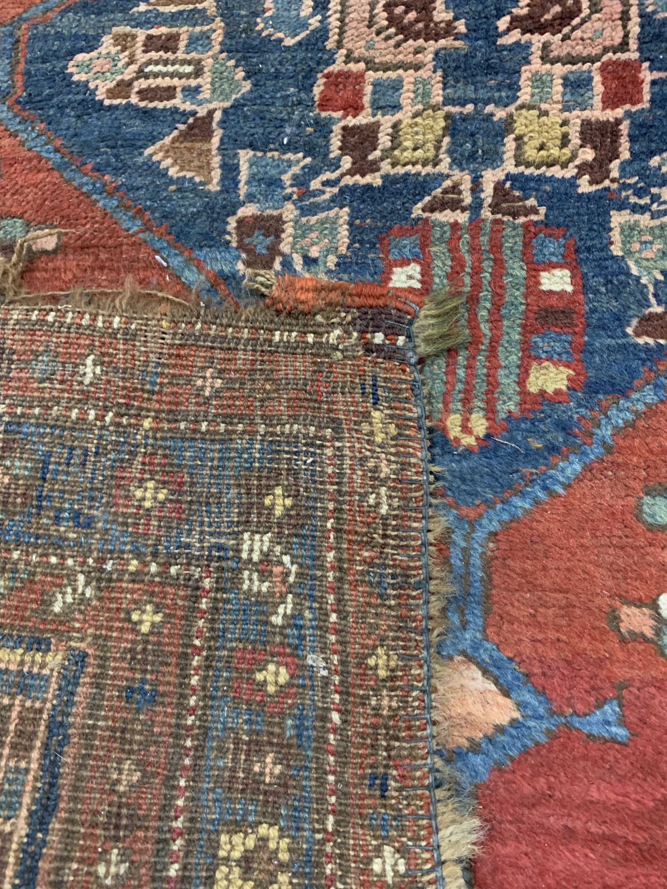Detail d: Antiker Kordi Bidjar, Persien, 19.Jhd, Wolle auf Wolle, ca. 430 x 100 cm, EHZ: 3-4