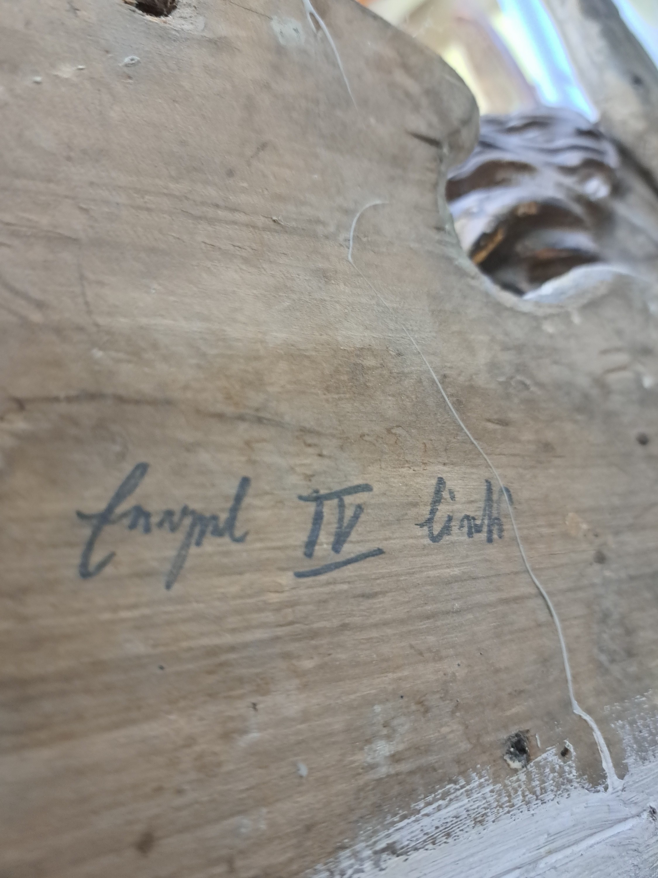 Detail d: Paar große Barock-Engel, süddeutsch, um 1760-1780, Lindenholz geschnitzt, polychrom und in verschiedenen Goldtönen gefaßt, mehrere Finger fehlen, ...