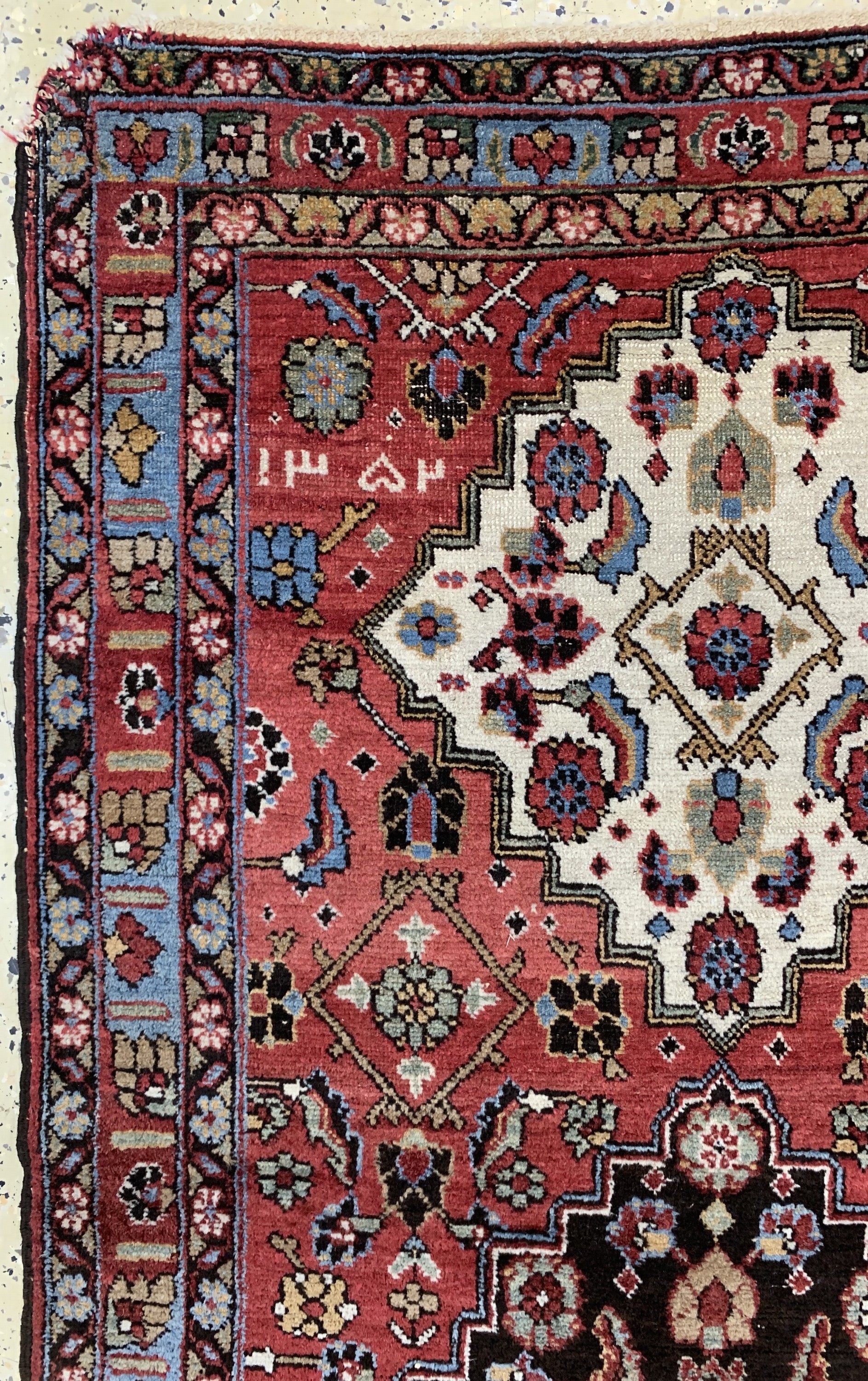 Detail a: Bidjar alt, Persien, datiert 1352(1929), Wolle auf Baumwolle, ca. 430 x 95 cm, EHZ: 3, (Ecken beschädigt)