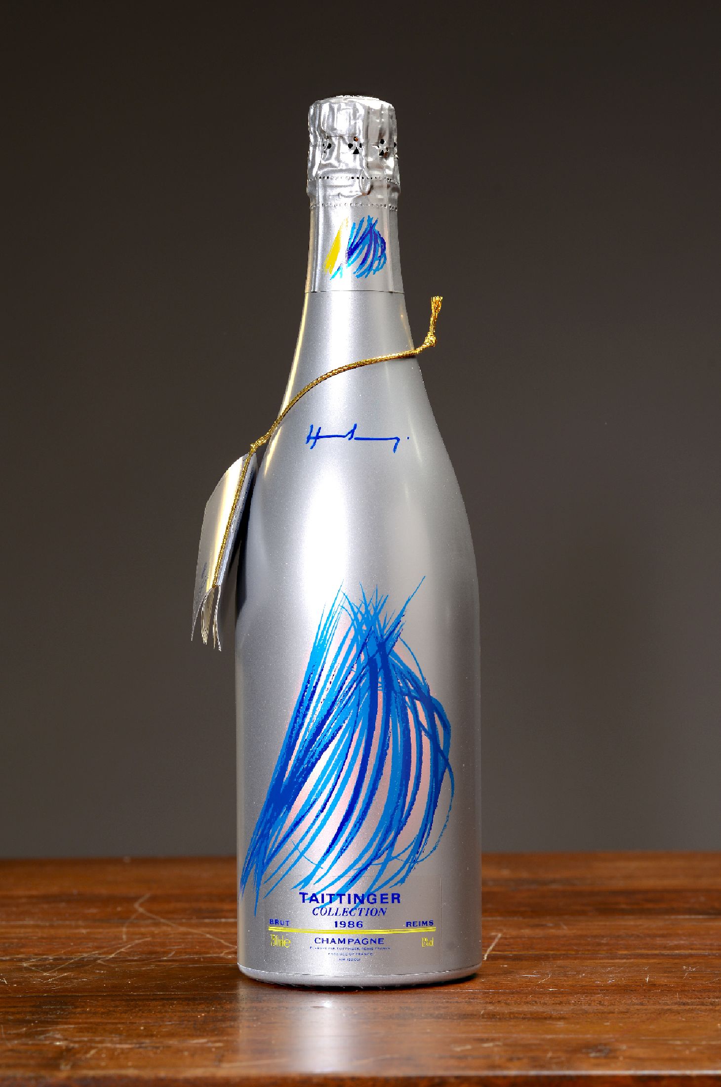 1 Flasche 1986 Taittinger Collection Hans Hartung, Champagne, Brut, Künstleredition, ca. 75cl, 12% Vol., in orig. Karton