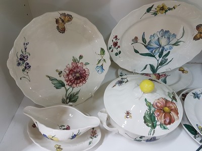 26725034e - Coffee, tea and dinner service, Villeroy & Boch Luxembourg, decor: bouquet, coffee pot, teapot, sugar bowl, milk jug, 6 coffee cups with saucers, 6 tea cups with saucers, 12 cake plates, round cake plate, king cake plate, 6 deep and 6 flat plates, 4 small bowls, 3 side dish bowls, 2 oval plates, gravy boat, lidded tureen, hardly used, with slight traces of usage
