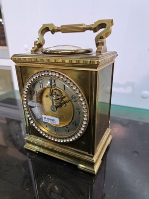 26725078f - Tischuhr, Frankreich, um 1900, Messinggehäuse im Stil der Anglaise Clock, Carriage ...