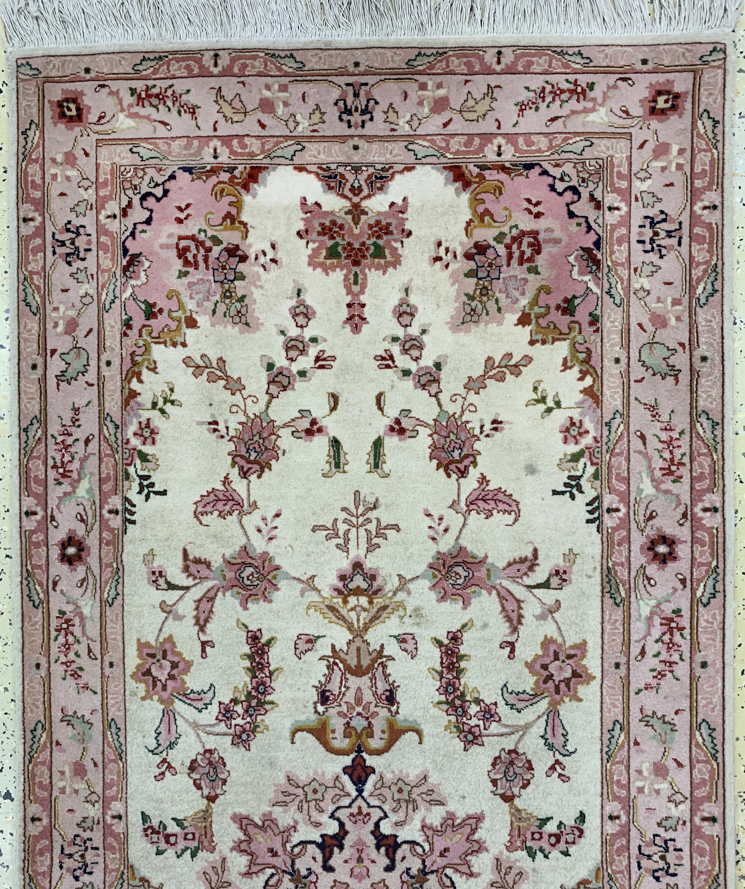Detail a: Täbriz fein(50 Raj), Persien, ca. 50 Jahre,Korkwolle mit Seide, ca. 210 x 83 cm, Reinigungsbedürftig, EHZ: 2