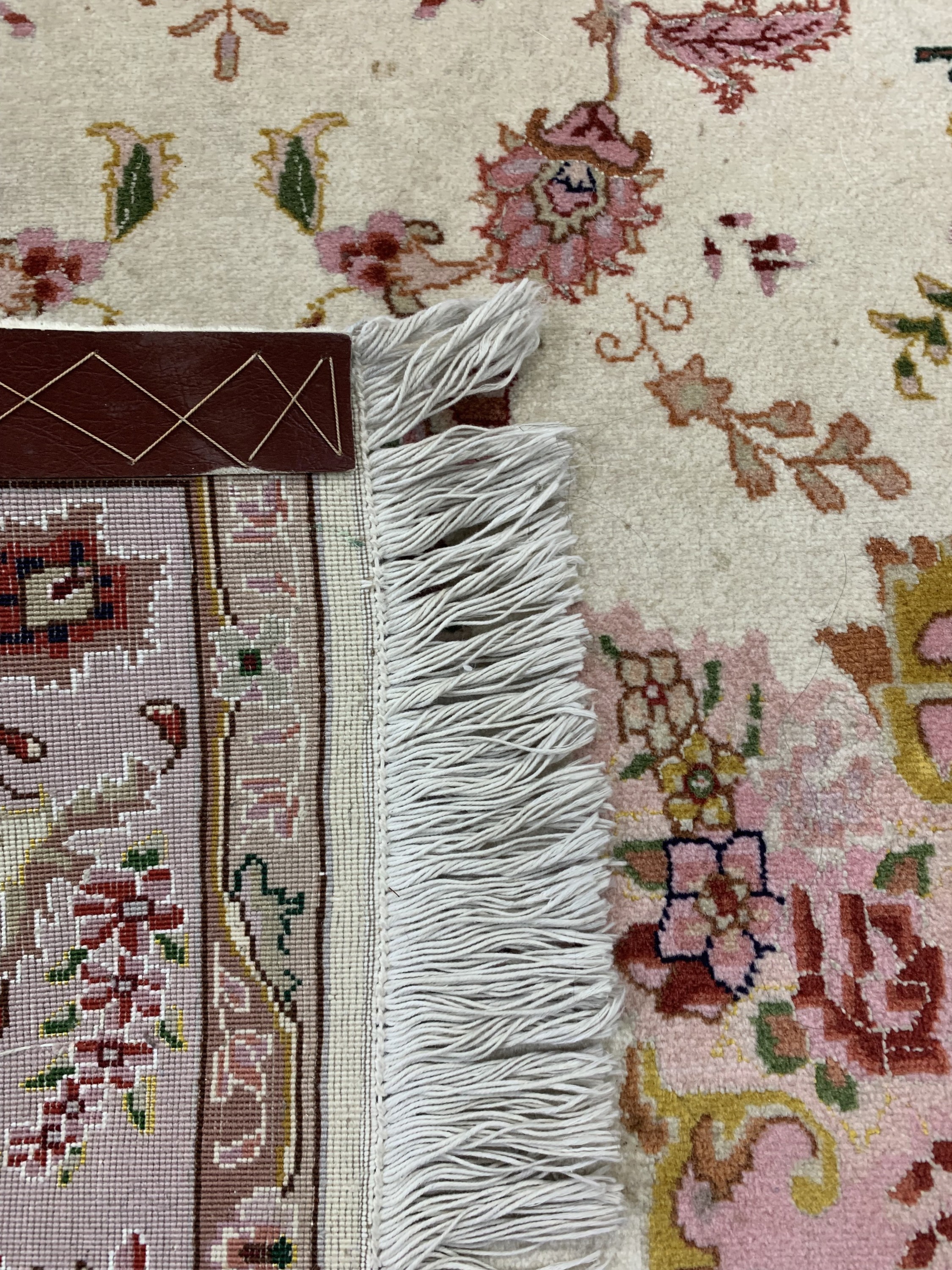 Detail d: Täbriz fein(50 Raj), Persien, ca. 50 Jahre,Korkwolle mit Seide, ca. 210 x 83 cm, Reinigungsbedürftig, EHZ: 2