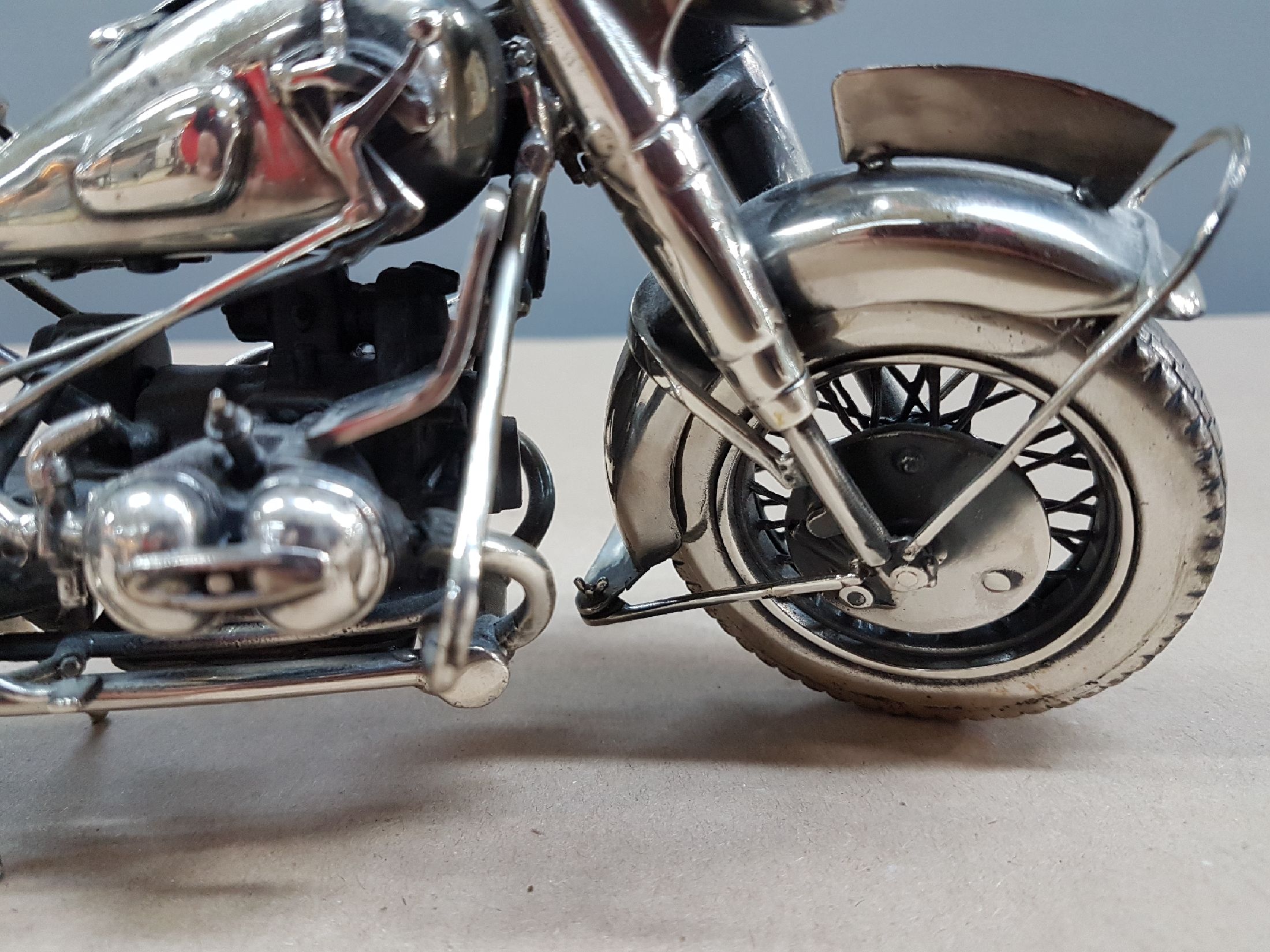 Detail c: Silbernes Motorrad-Modell, BMW R 75 Medusa Oro, Italien, 925er Silber, wohl 70er Jahre, detailreiche Ausarbeitung, vermutlich Oro Medusa, 10 x 22.5 ...
