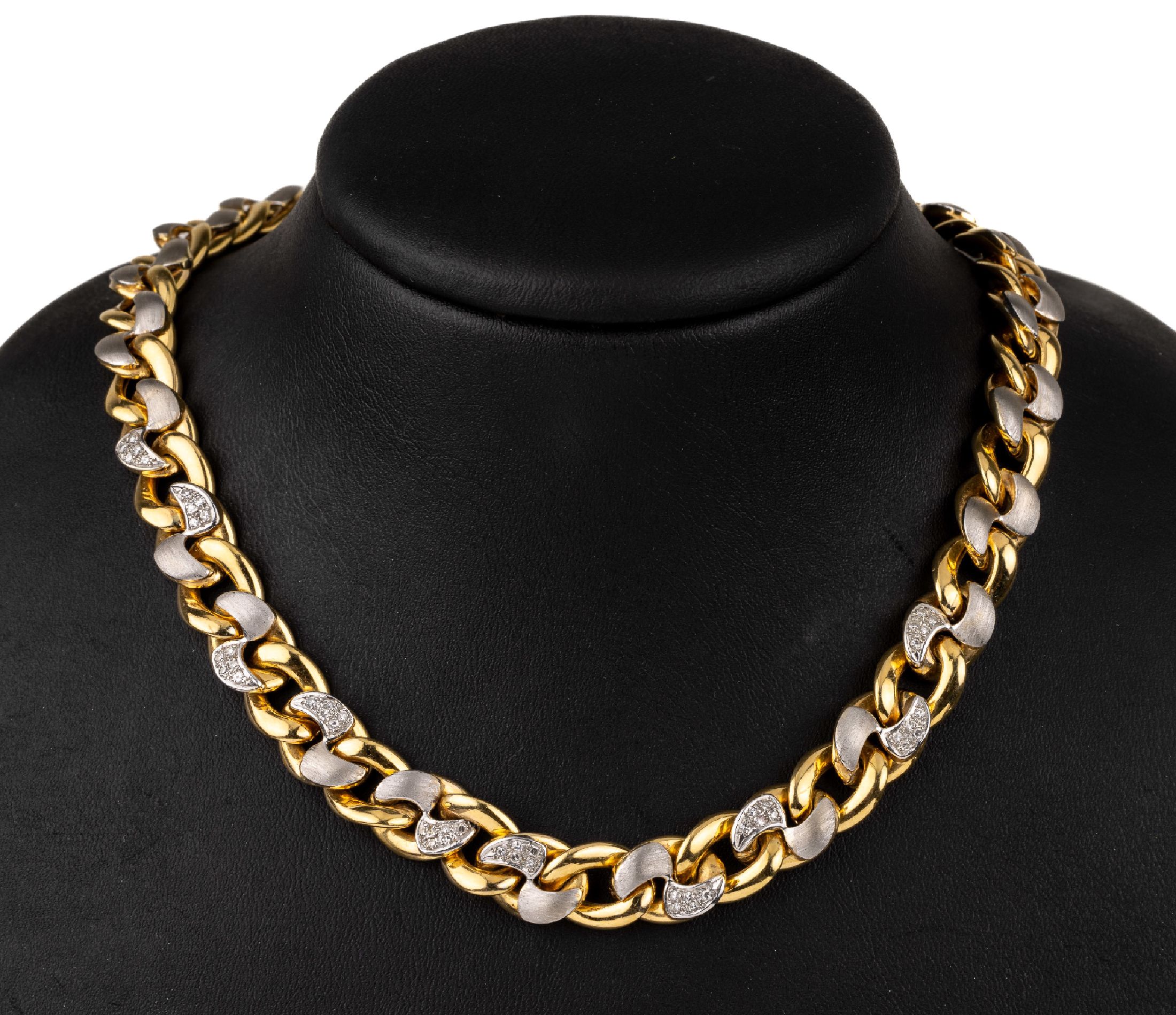 14 kt Gold Diamant-Collier, GG/WG 585/000, part. WG sat., 50 8/8-Diamanten zus. ca. 0.40 ct Weiß/si, L. ca. 45 cm, Kastenschloss mit ...