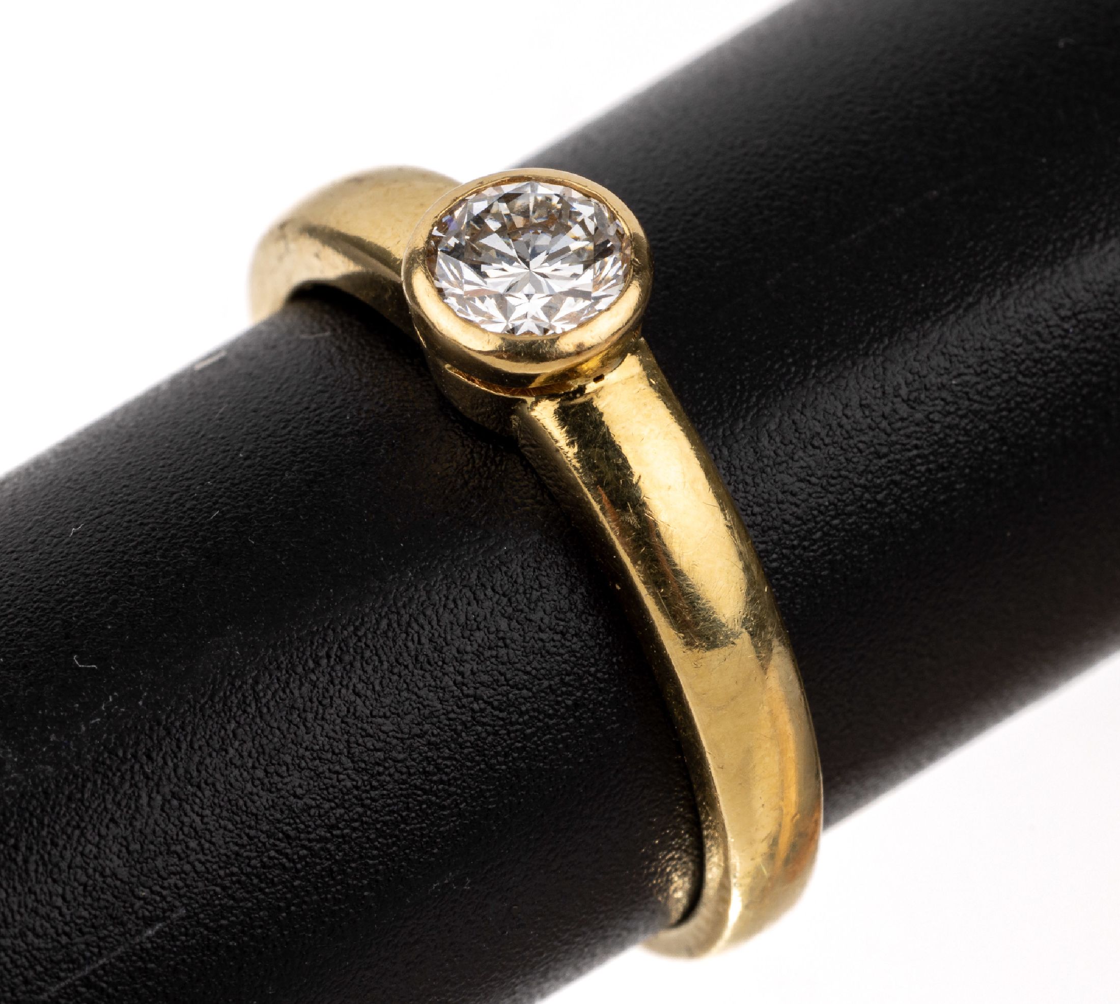 18 kt Gold Brillant Ring, GG 750/000, Brillant ca. 0.60 ct Weiß/vsi, RW 59, ca. 5.5 g