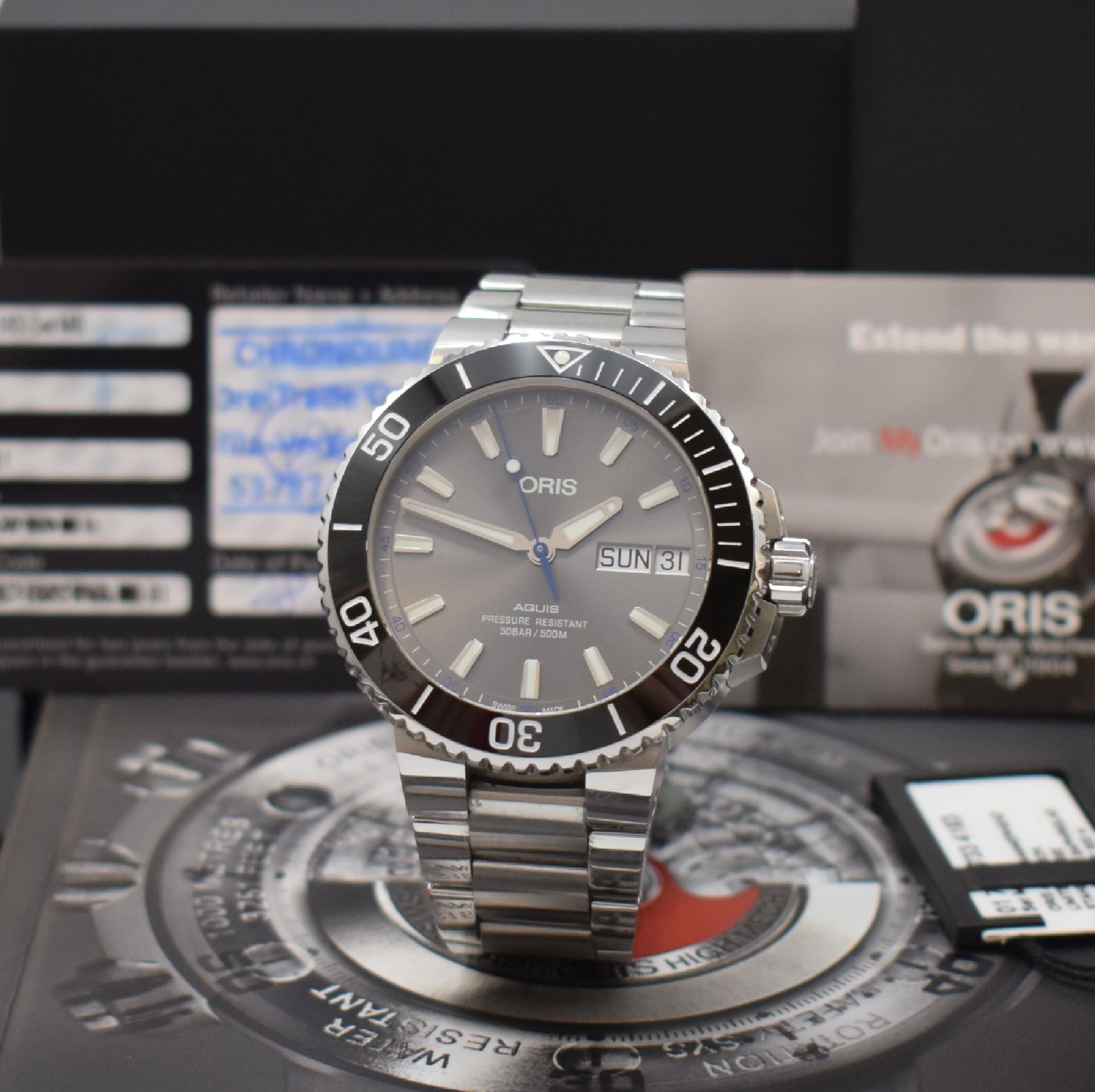 ORIS Aquis Herrenarmbanduhr in Edelstahl Referenz 01 752 7733, Schweiz verk. lt. beil. Pap. 08/2017, Automatik, Boden u. Krone verschr., orig. ...