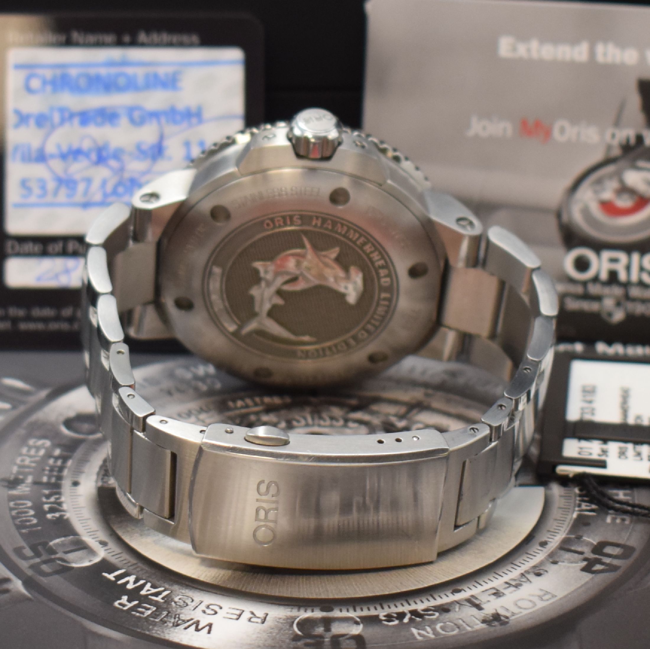 Detail b: ORIS Aquis Herrenarmbanduhr in Edelstahl Referenz 01 752 7733, Schweiz verk. lt. beil. Pap. 08/2017, Automatik, Boden u. Krone verschr., orig. ...