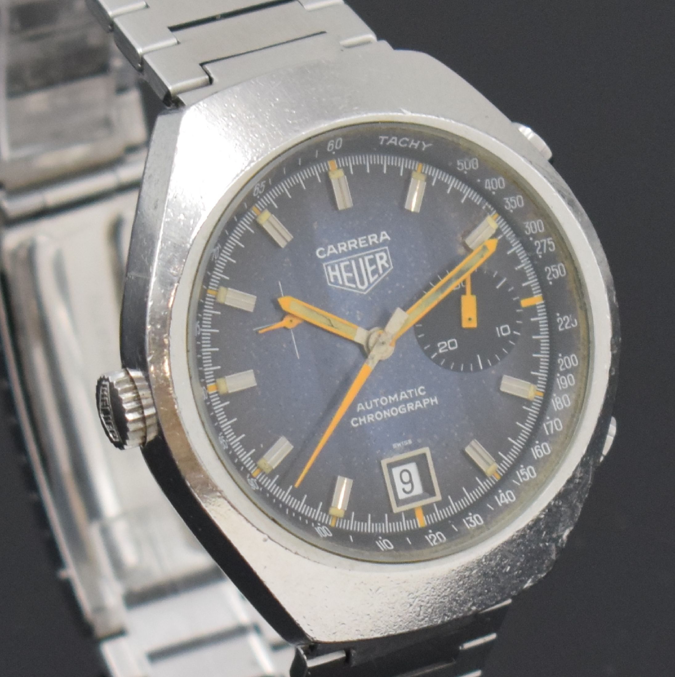 Detail c: HEUER Armbandchronograph Carrera Referenz 150.573 B, Automatik, Schweiz um 1974, verschr. Edelstahlgeh. inkl. orig. Gliederband m. Faltschl., orig. ...