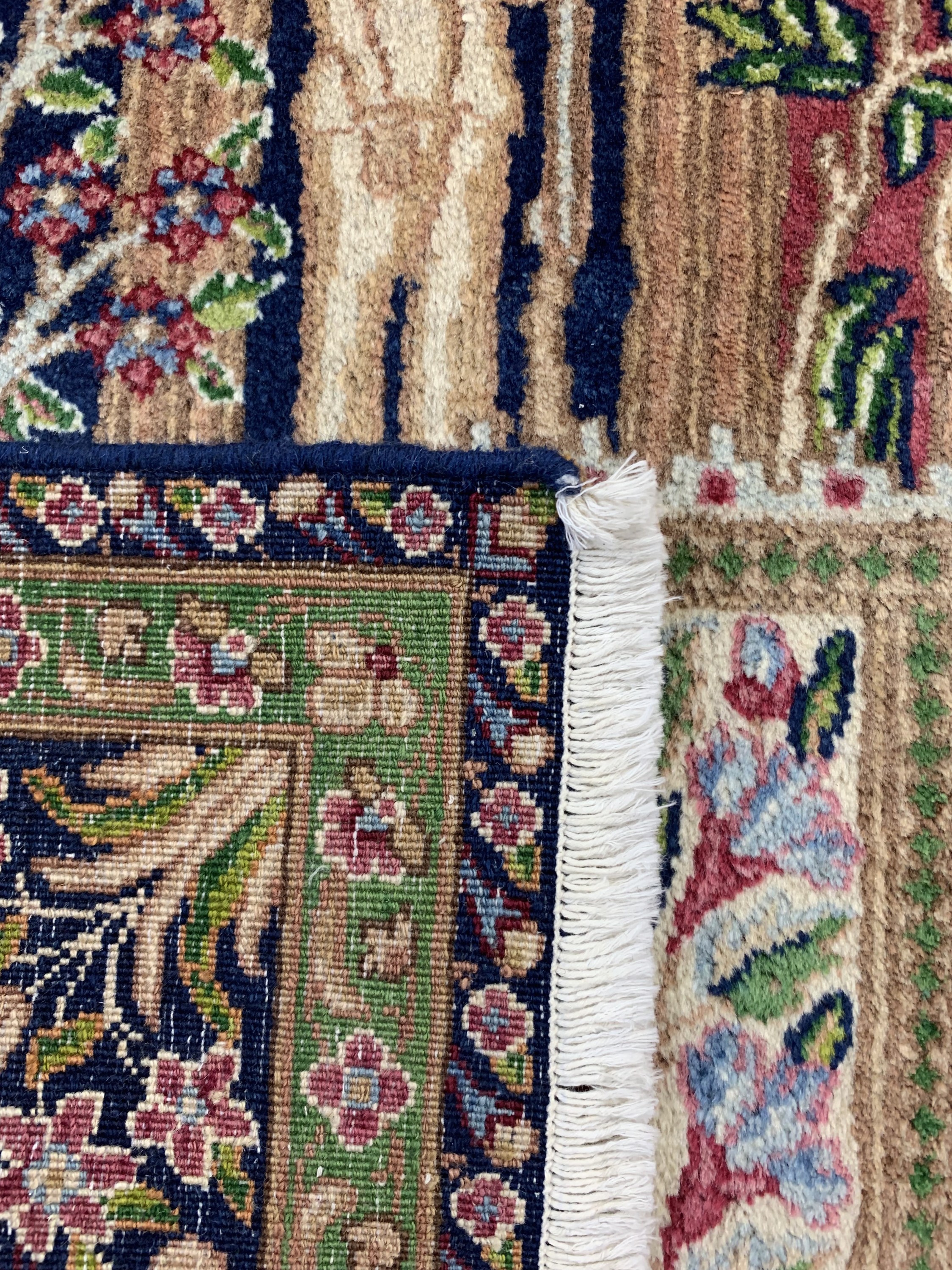 Detail e: Kerman alt signiert, Persien, um 1960, Wolle auf Baumwolle, ca. 235 x 147 cm, EHZ: 2