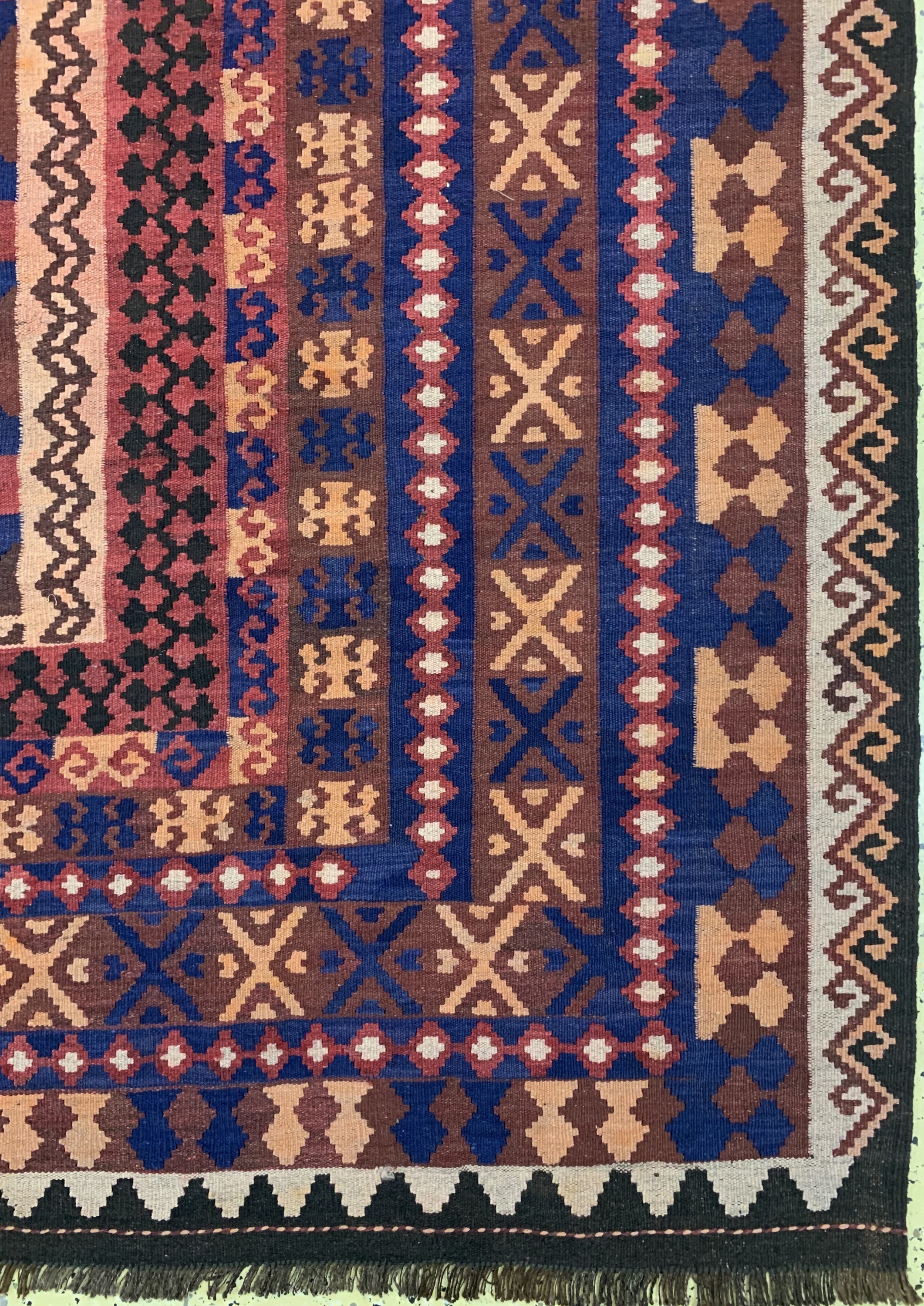 Detail a: Meymaneh Kelim, Afghanistan, ca. 60 Jahre, Wolle auf Wolle, ca. 280 x 200 cm, EHZ: 1-2
