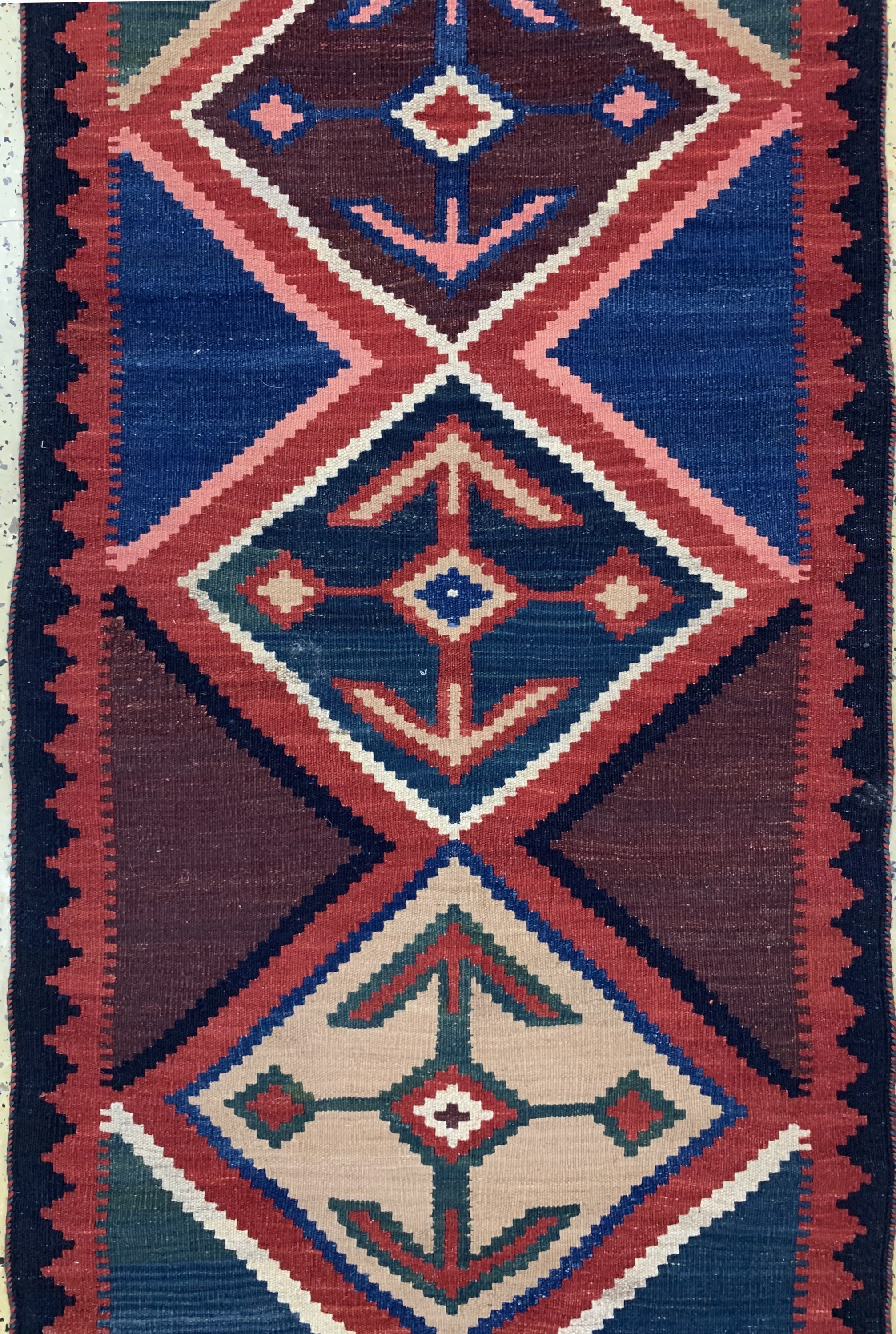 Detail d: Gabbeh Kelim"Galerie", Persien, ca. 50 Jahre, Wolle auf Wolle, ca. 520 x 82 cm, EHZ: 1-2