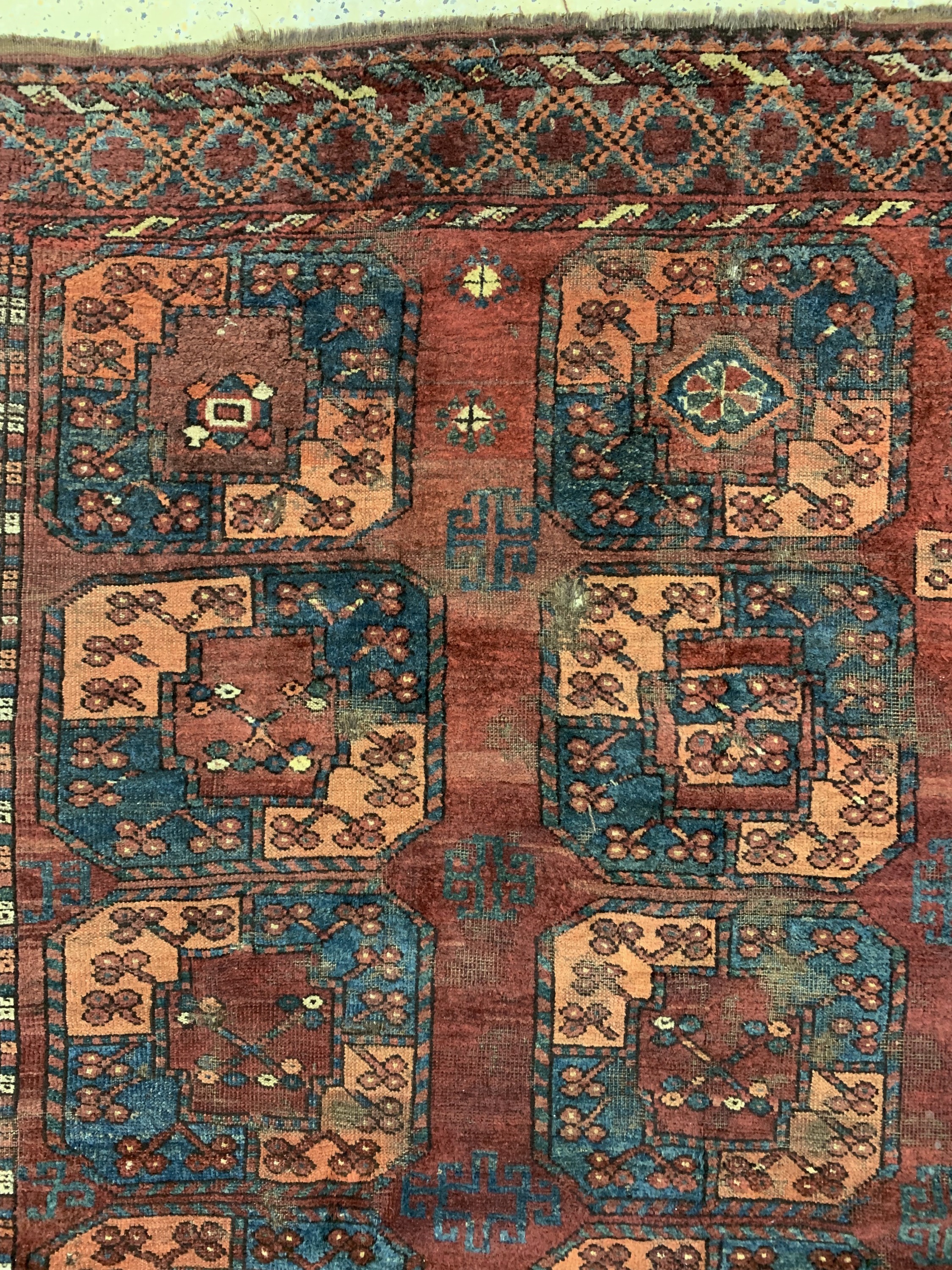 Detail c: Ersari antik, Turkmenistan, 19.Jhd, Wolle auf Wolle, ca. 248 x 205 cm, EHZ: 4