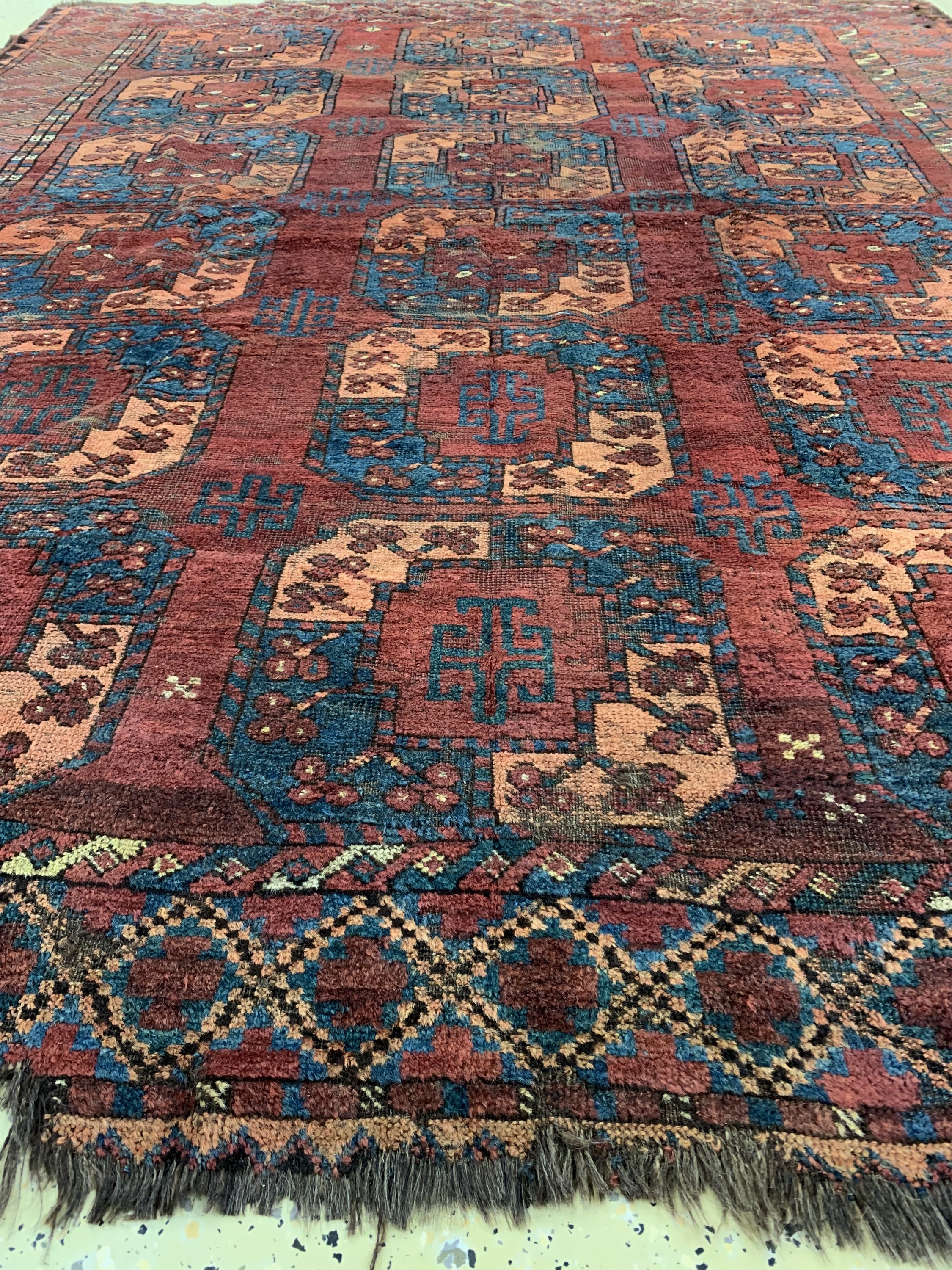 Detail d: Ersari antik, Turkmenistan, 19.Jhd, Wolle auf Wolle, ca. 248 x 205 cm, EHZ: 4