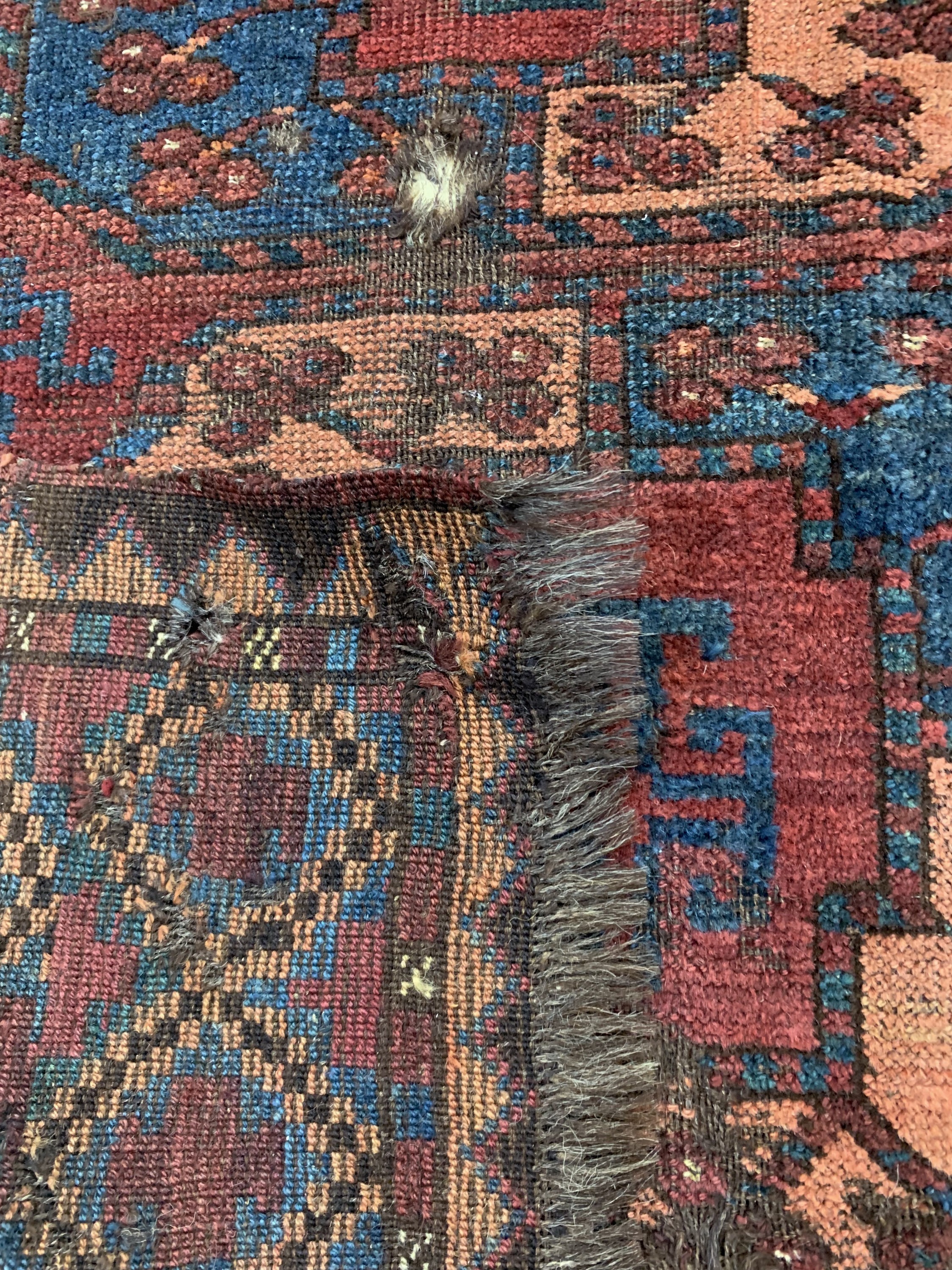 Detail e: Ersari antik, Turkmenistan, 19.Jhd, Wolle auf Wolle, ca. 248 x 205 cm, EHZ: 4