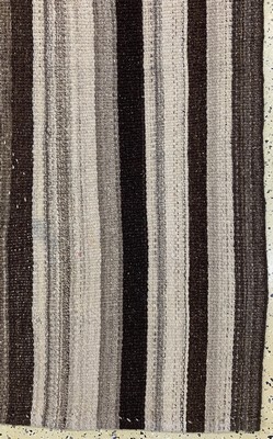 26727186a - Luri Djajim old, Persia, around 1950, wool on wool, approx. 267 x 136 cm, condition: 2. Rugs, Carpets & Flatweaves