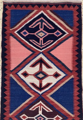 26727189a - Gabbeh Kilim#"Gallery#", Persia, approx. 50 years, wool on wool, approx. 520 x 82 cm, condition: 1-2. Rugs, Carpets & Flatweaves