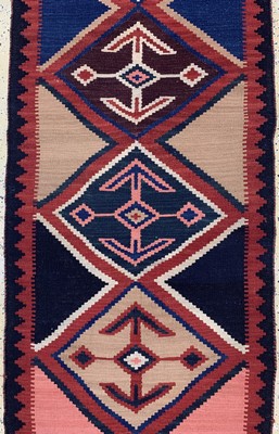 26727189b - Gabbeh Kilim#"Gallery#", Persia, approx. 50 years, wool on wool, approx. 520 x 82 cm, condition: 1-2. Rugs, Carpets & Flatweaves