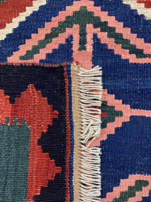 26727189f - Gabbeh Kilim#"Gallery#", Persia, approx. 50 years, wool on wool, approx. 520 x 82 cm, condition: 1-2. Rugs, Carpets & Flatweaves