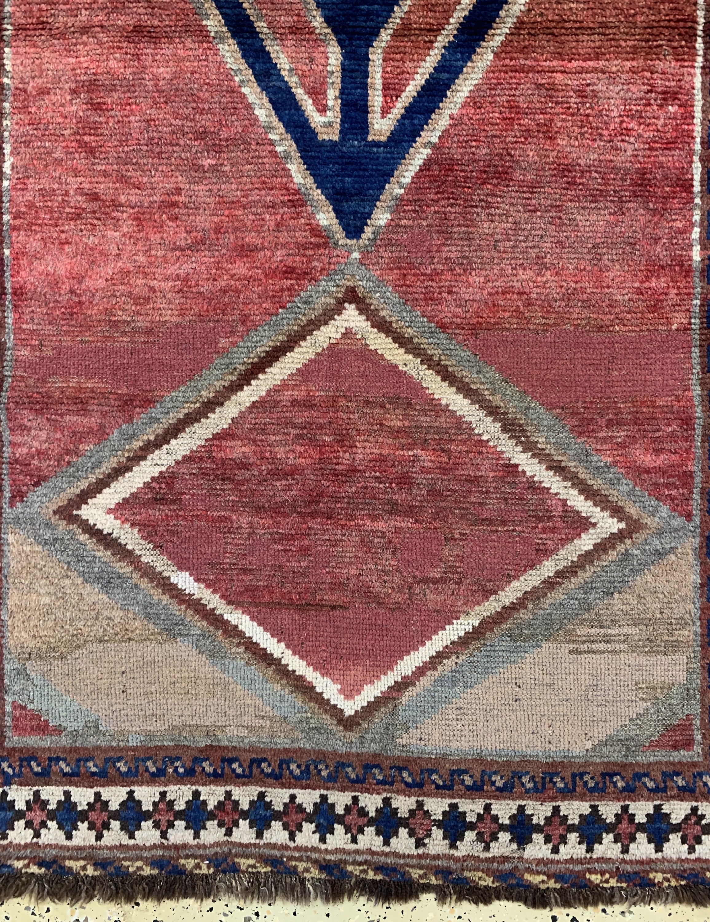 Detail a: Luri Gabbeh antik, Persien, um 1900, Wolle auf Wolle, ca. 230 x 116 cm, EHZ: 3, restauriert