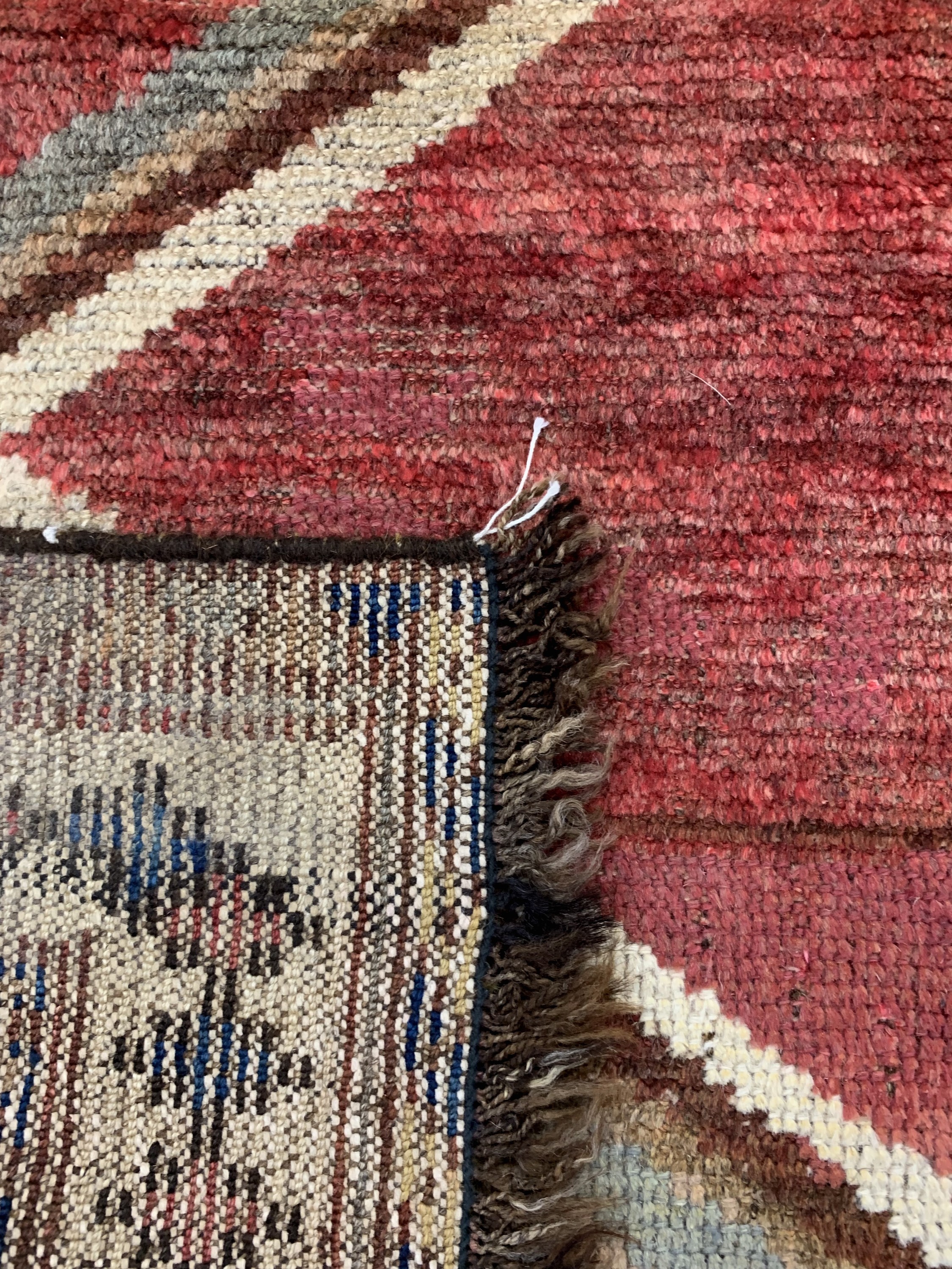 Detail d: Luri Gabbeh antik, Persien, um 1900, Wolle auf Wolle, ca. 230 x 116 cm, EHZ: 3, restauriert