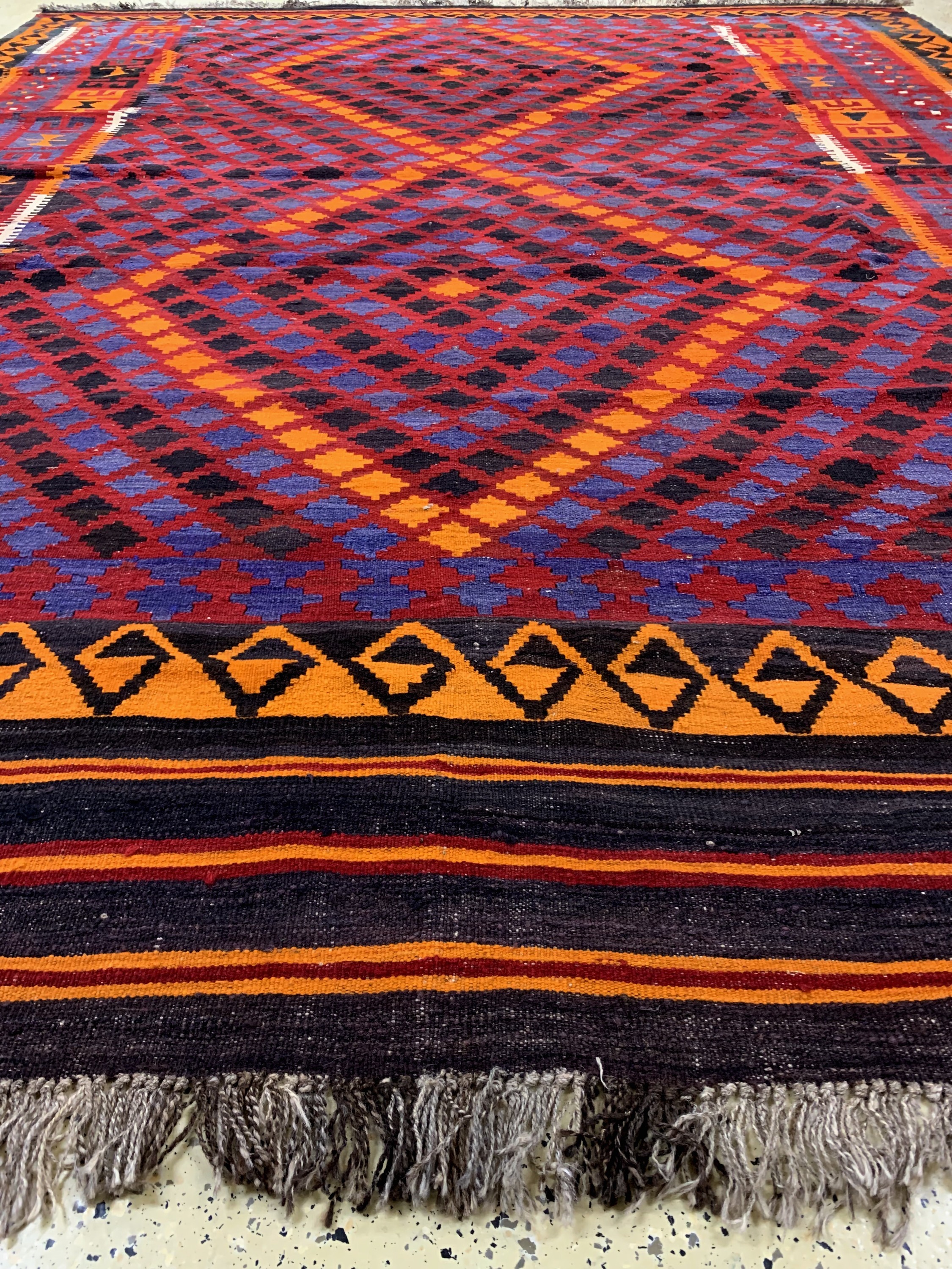 Detail e: Maymaneh Kelim, Afghanistan, um 1960, Wolleauf Wolle, ca. 398 x 300 cm, EHZ: 1-2