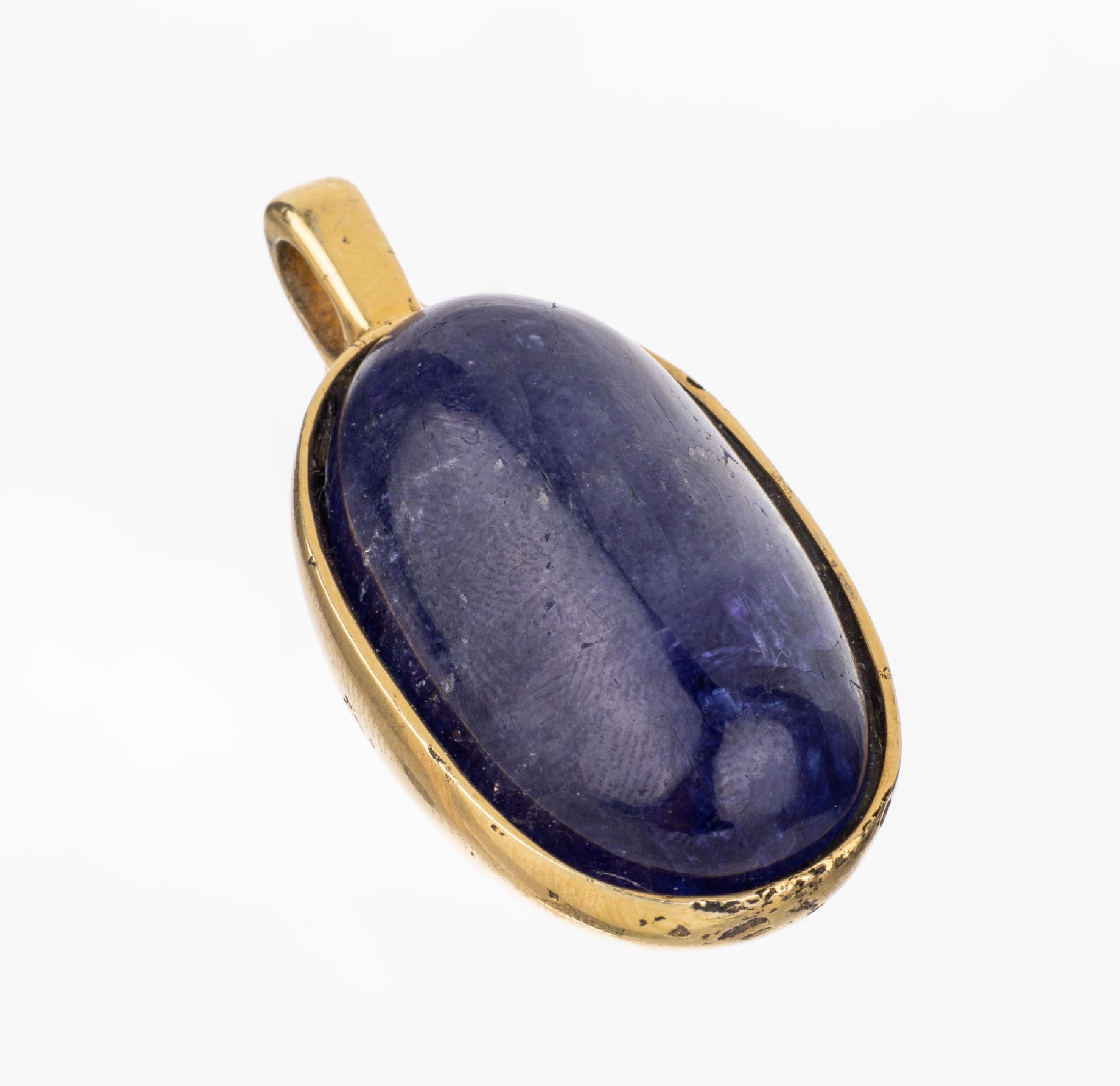 Tansanit-Moissanit-Anhänger, Silber verg., 1 Seite mit gr. Tansanit-Cabochon und 1 Seite 3 rundfacett. Moissaniten in versch. Farben und Größen, ...