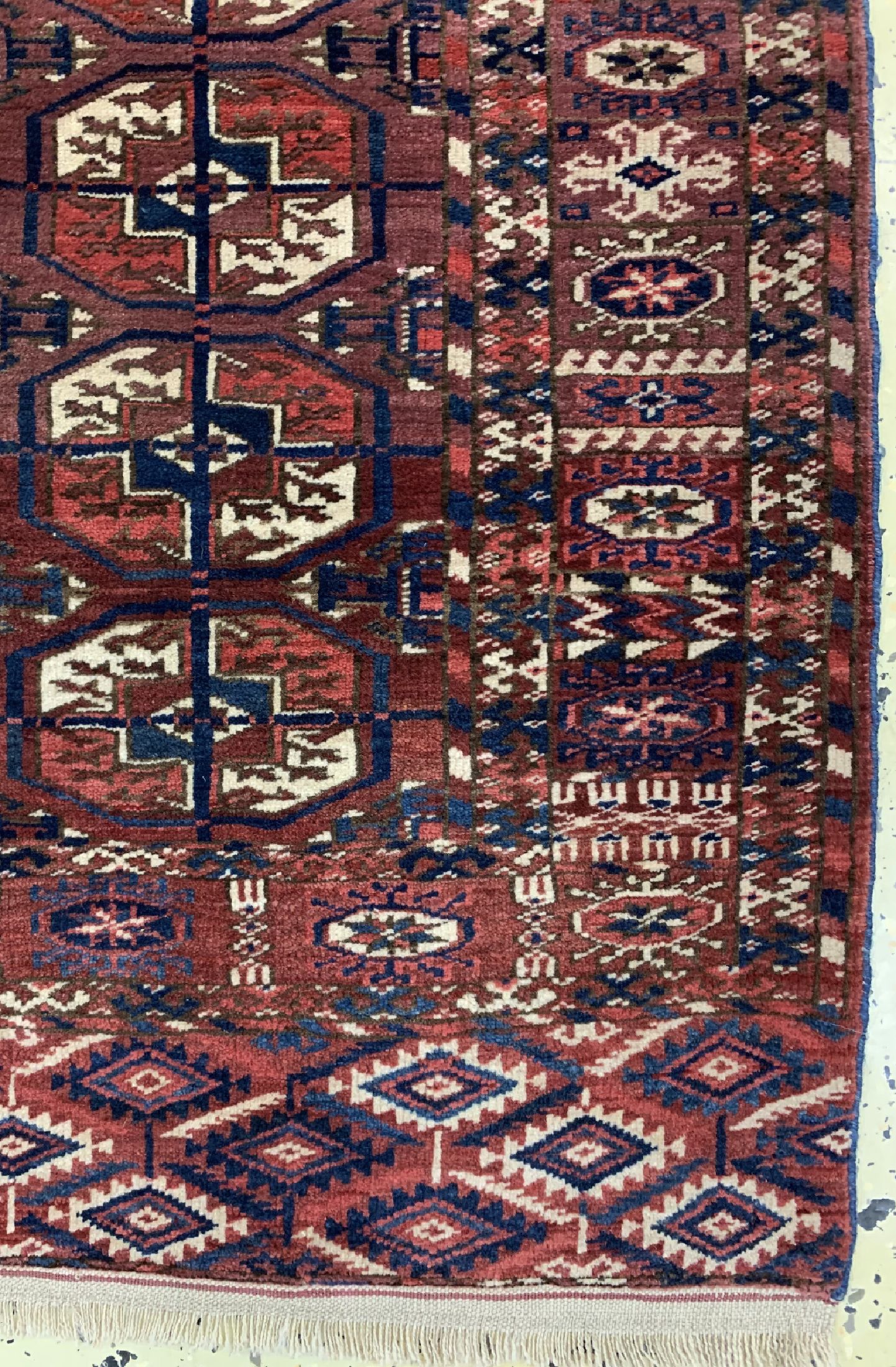 Detail a: Tekke Herdteppich antik, Turkmenistan, um 1900, Wolle auf Wolle, ca. 110 x 115 cm, EHZ: 2
