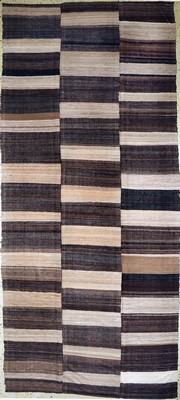 Image 26727208 - Kurdish Shaddah (3 lanes), Persia, around 1930, wool on wool, approx. 458 x 315 cm, condition: 2. Rugs, Carpets & Flatweaves