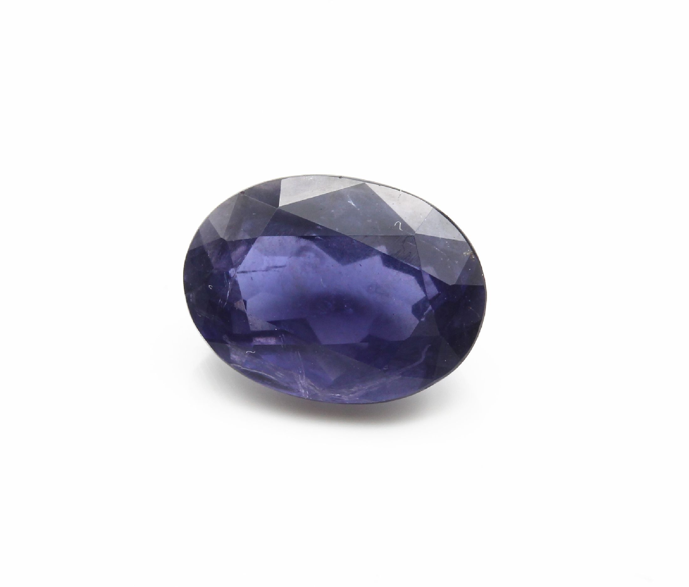 Loser Iolith, ca. 5.35 ct, ovalfacett.
