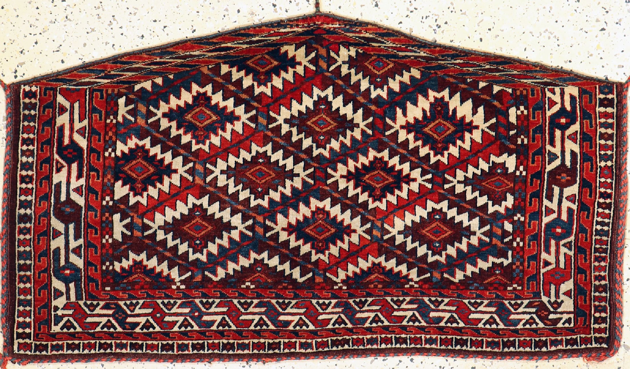 Yomud Asmalyk antik, Turkmenistan, um 1900,Wolle auf Wolle, ca. 118 x 67 cm, EHZ: 2