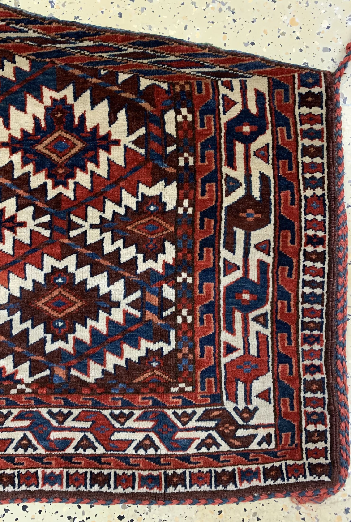 Detail a: Yomud Asmalyk antik, Turkmenistan, um 1900,Wolle auf Wolle, ca. 118 x 67 cm, EHZ: 2
