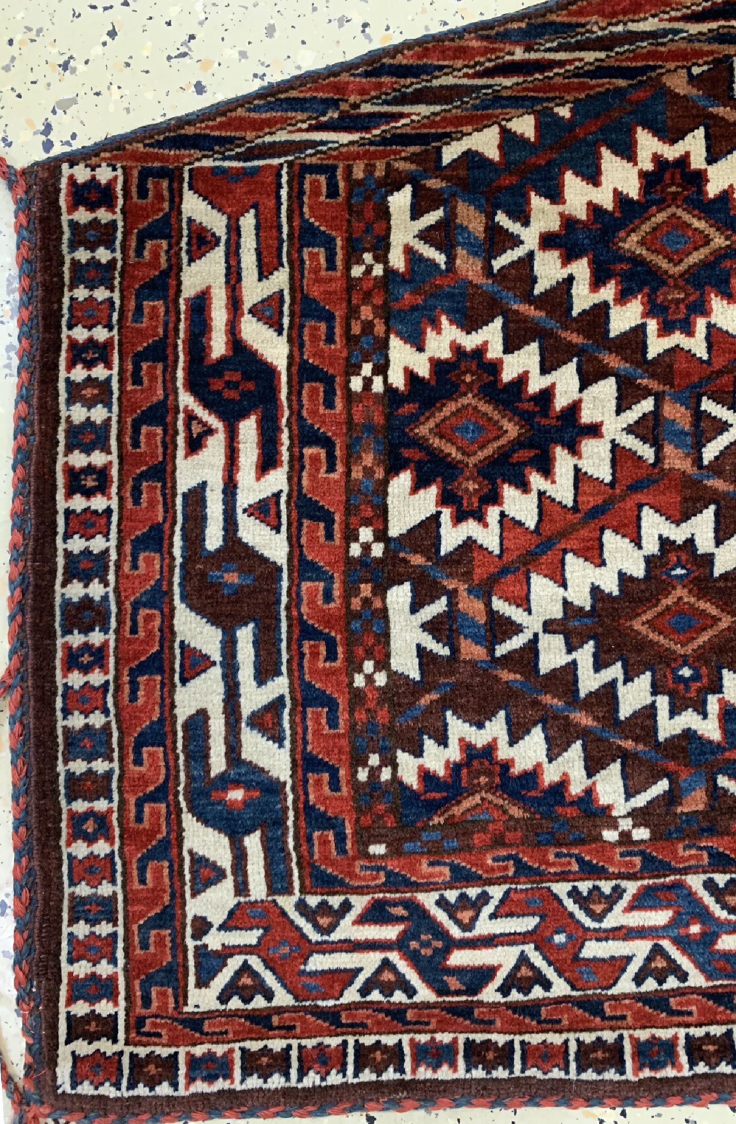 Detail b: Yomud Asmalyk antik, Turkmenistan, um 1900,Wolle auf Wolle, ca. 118 x 67 cm, EHZ: 2