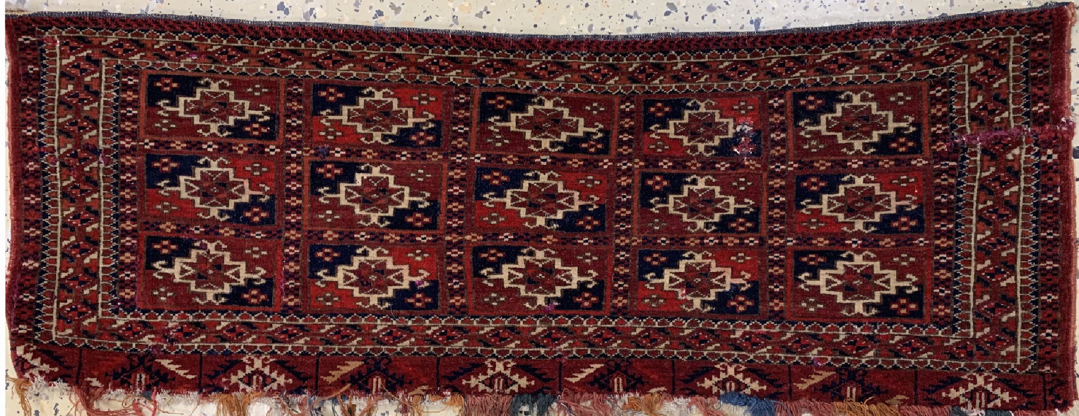 Detail a: Konvolut 4 Torba antik, Turkmenistan, um 1900, Wolle auf Wolle, ca. 117 x 30 cm, EHZ: 3-4