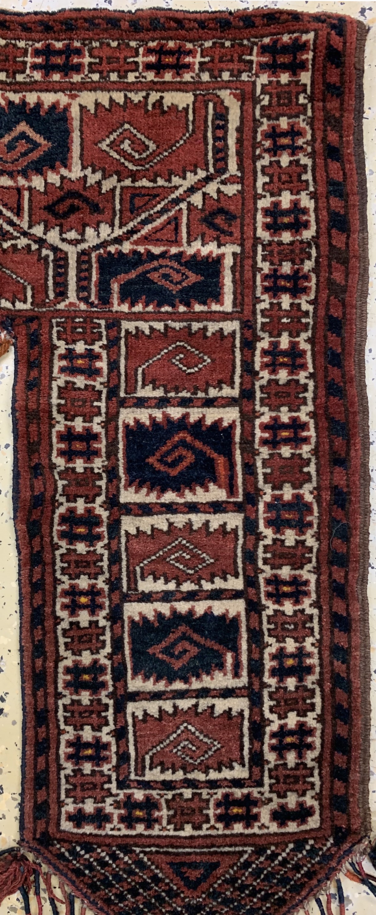Detail c: Konvolut aus Beschir Djowal, ca. 160 x 44 cm , Kapunuk, ca. 136 x 75 cm, Yomud Asmalyk, ca 109 x 76 cm, Turkmenistan, um 1920-1940, Wolle auf Wolle, ...