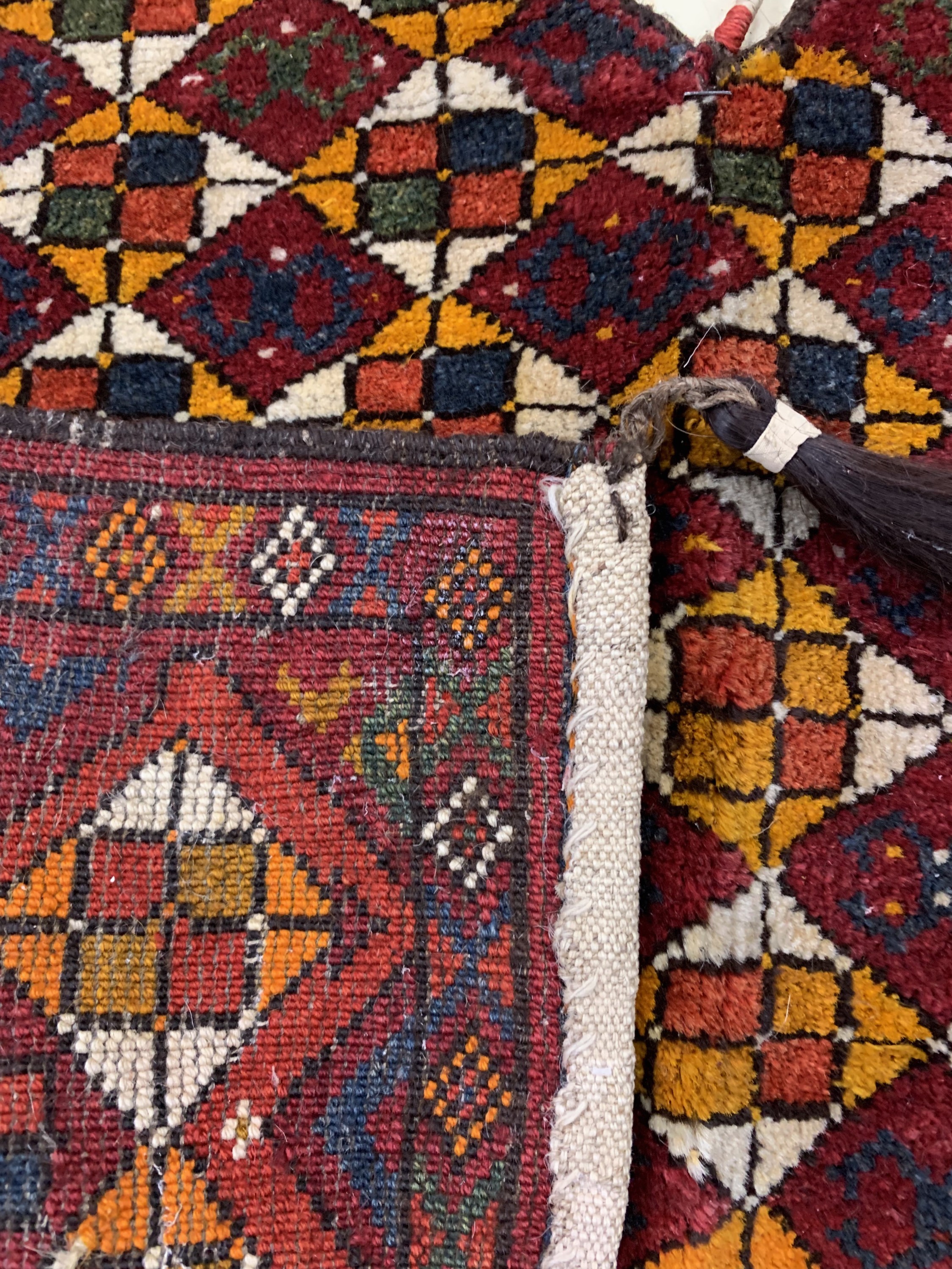 Detail b: Konvolut 3 Okbasch, Turkmenistan, um 1920/1930, Wolle auf Wolle, ca. 63 x 42 cm, EHZ: 3-4