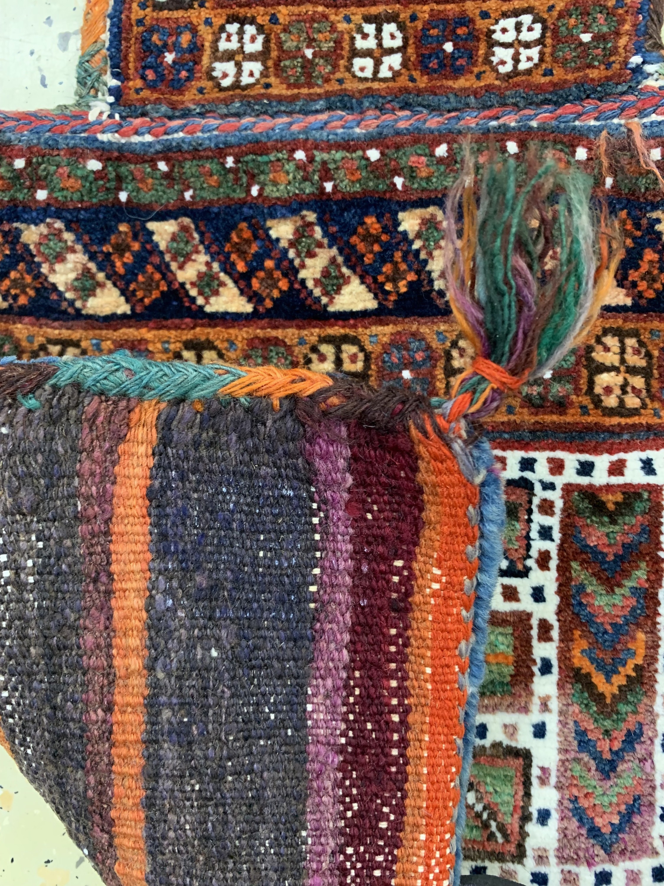 Detail b: Konvolut 3 Salztaschen, Persien, um 1930/1940, Wolle auf Wolle, ca. 65 x 58 cm, EHZ: 2