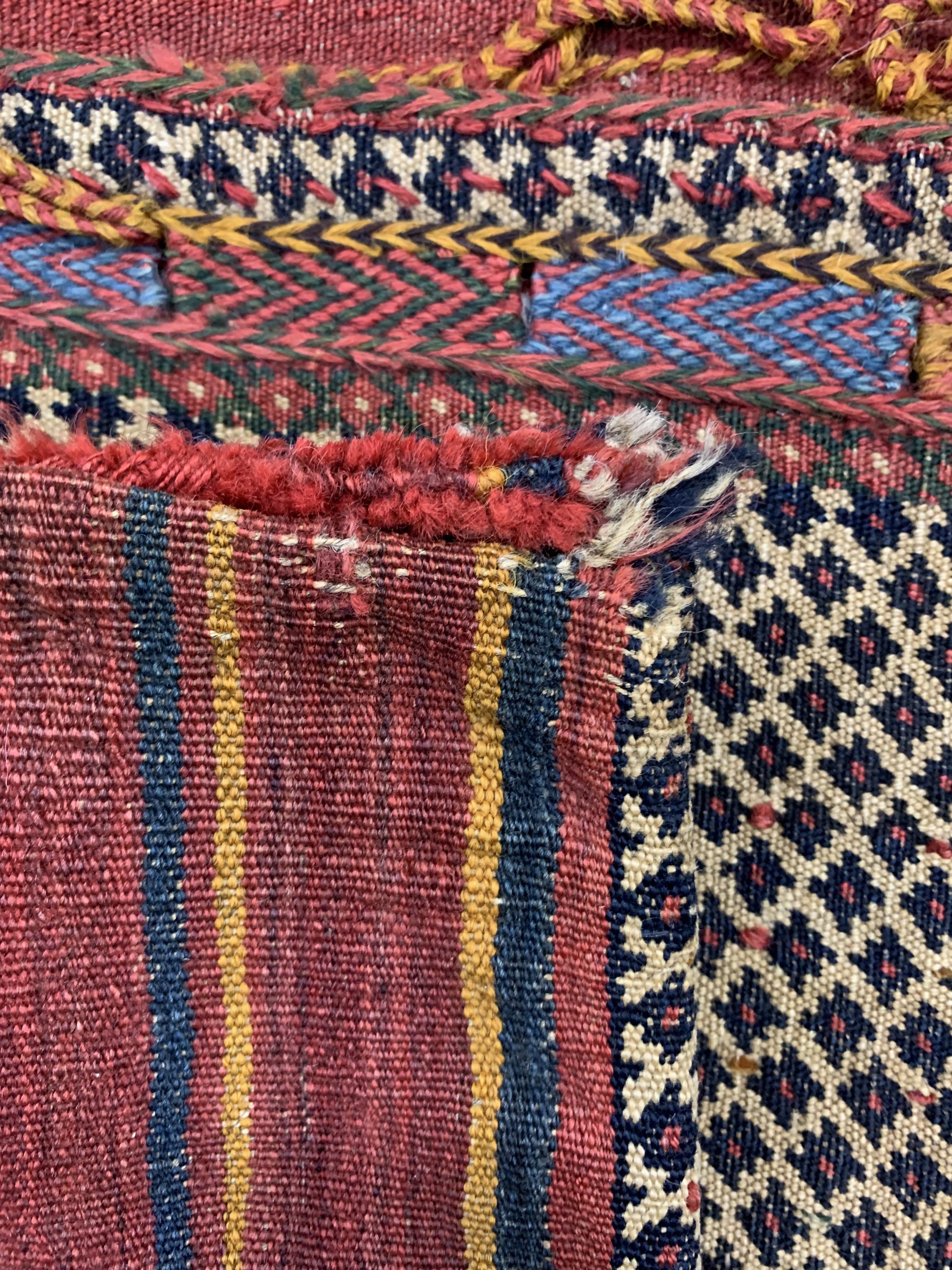 Detail d: Konvolut 3 Doppeltaschen, Persien, um 1930/1940, Wolle auf Wolle, ca. 112 x 50 cm, EHZ: 3