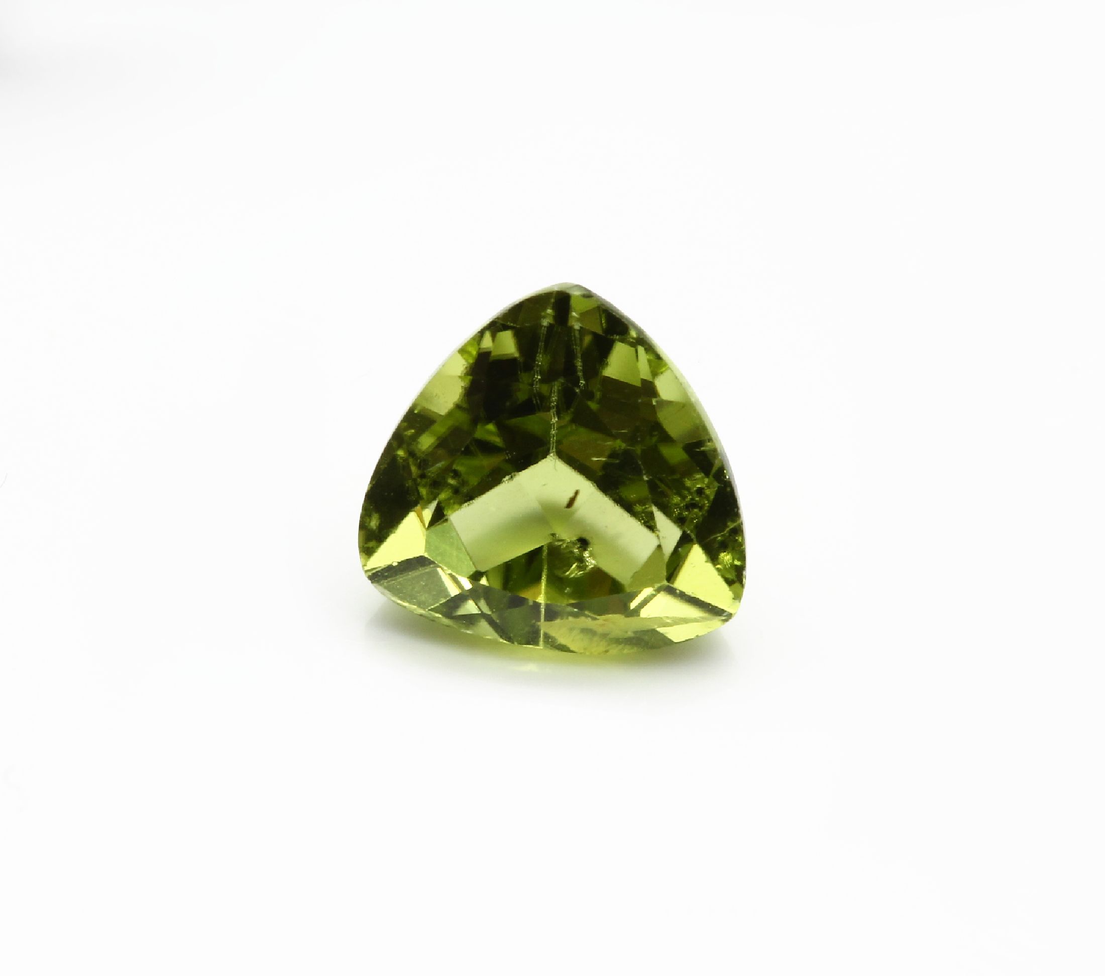 Detail a: Lot 4 lose Peridots, ca. 9.82 ct, facett. Triangeln
