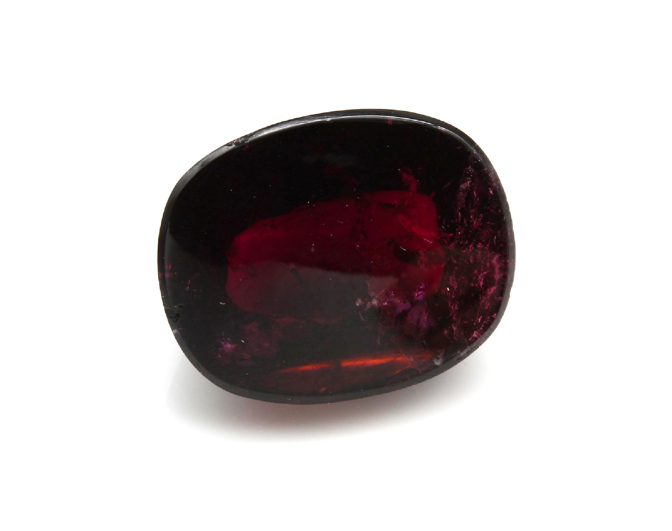 Detail a: Loser Rubellit, ca. 11.45 ct, ovaler Cabochon