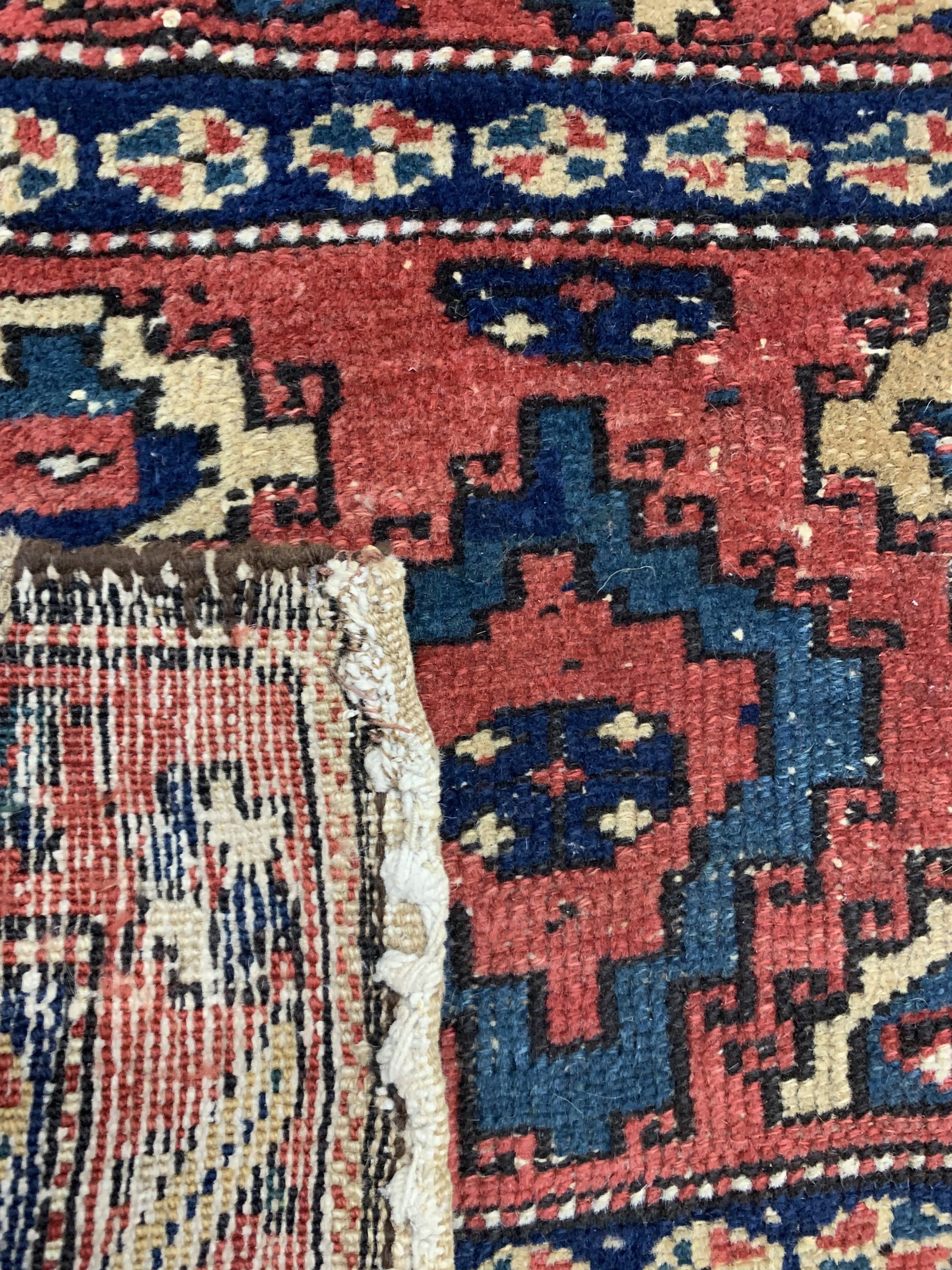 Detail d: 4 Shahsawan Mafraschteile, Persien, um 1900, Wolle auf Wolle, ca. 111 x 62 cm, EHZ: 3-4