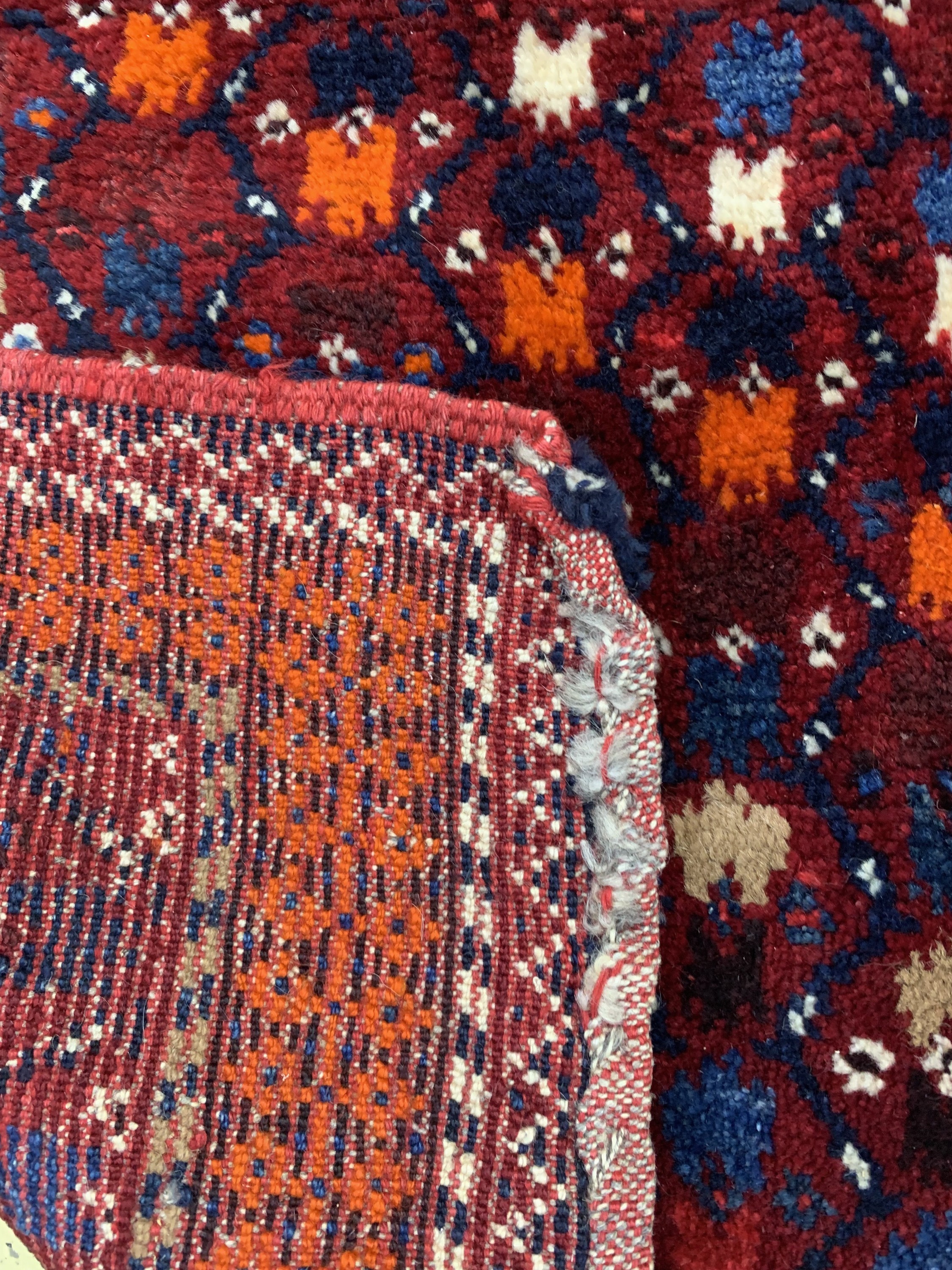 Detail e: Mafrash geöffnet , Ghaschgai, Persien, um 1960, Wolle auf Wolle, ca. 107 x 65 x 65 cm,EHZ: 1-2(geknüpft).