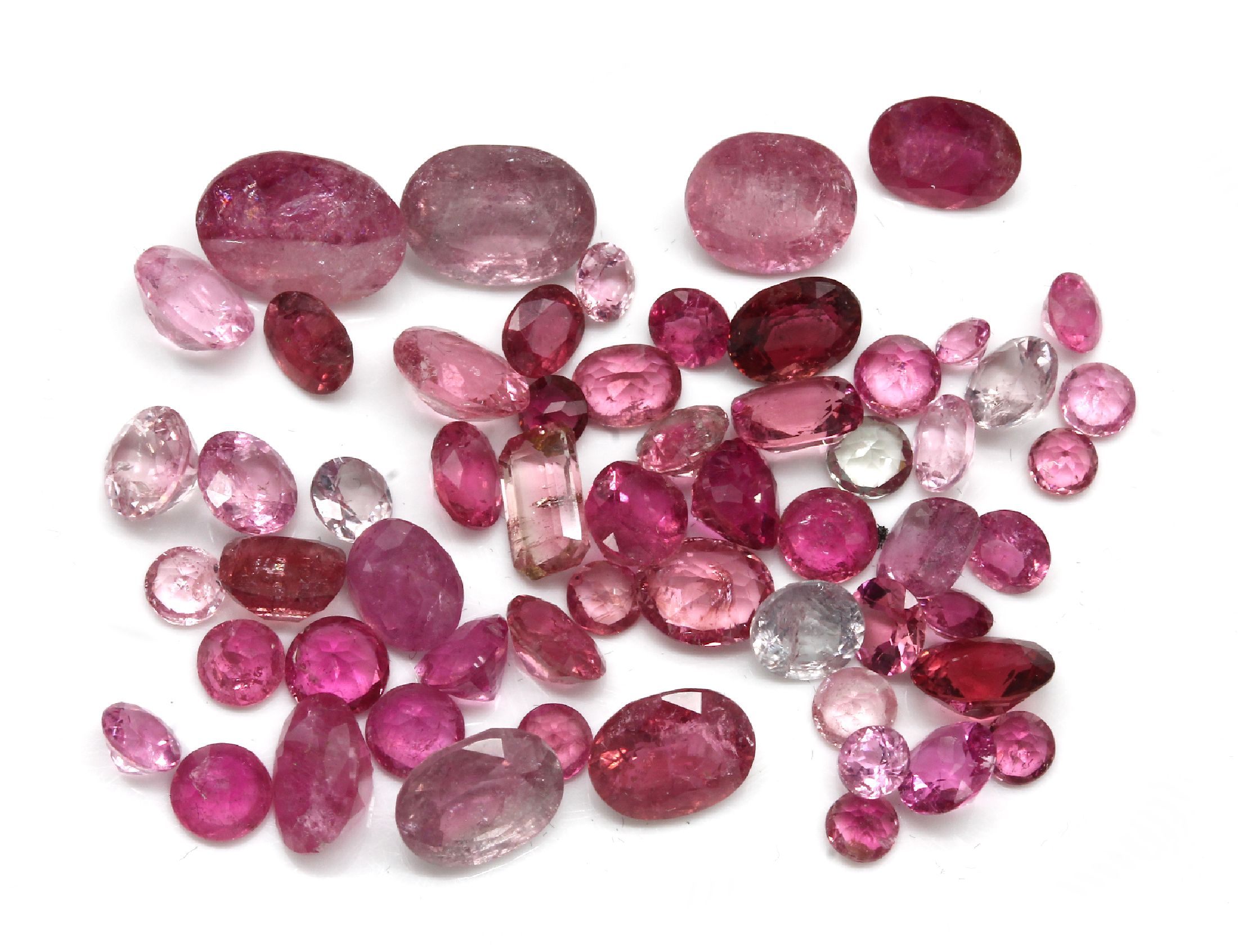 Lot lose Turmaline, ca. 26.27 ct, versch. Schliffformen, Farben und Größen