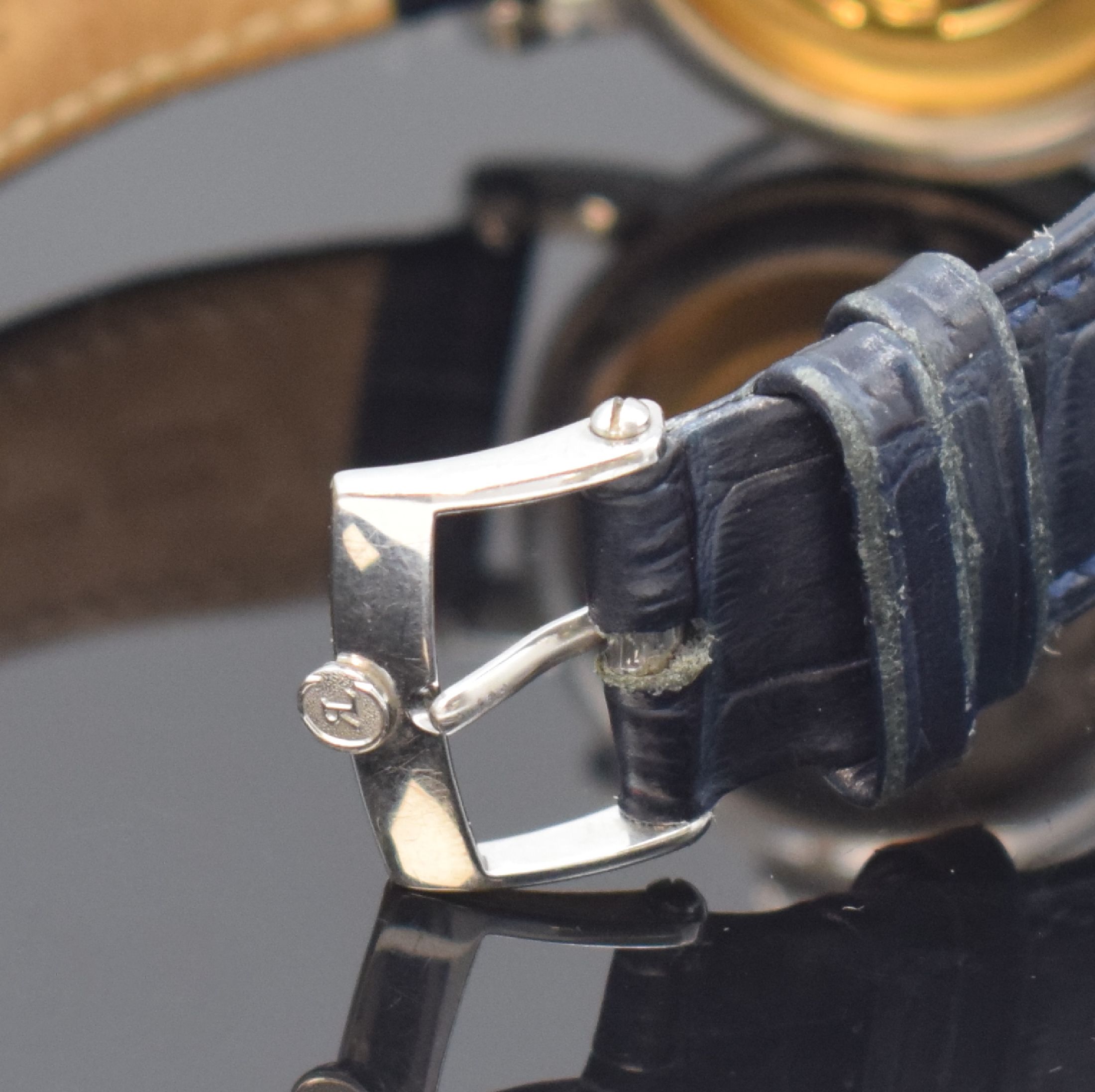 Detail b: CHRONOSWISS Armbandchronograph Modell Tora in Stahl Referenz CH 7423, Schweiz um 2005, Automatik, beids. vergl. Geh. inkl. Lederband m. Dornschl., ...